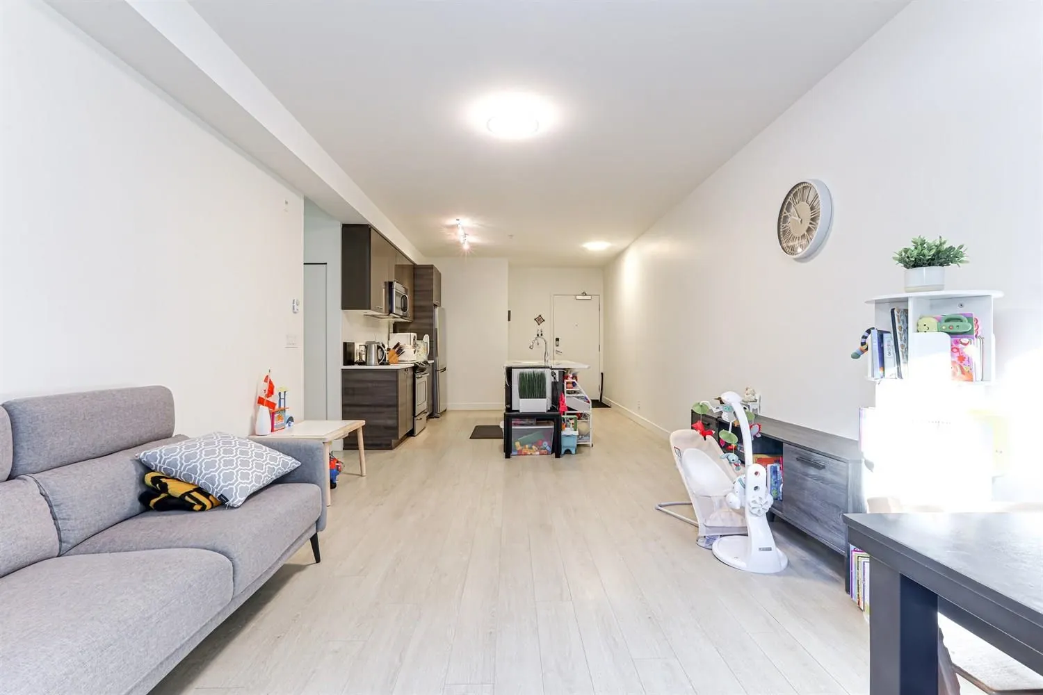 205 13925 Fraser Highway