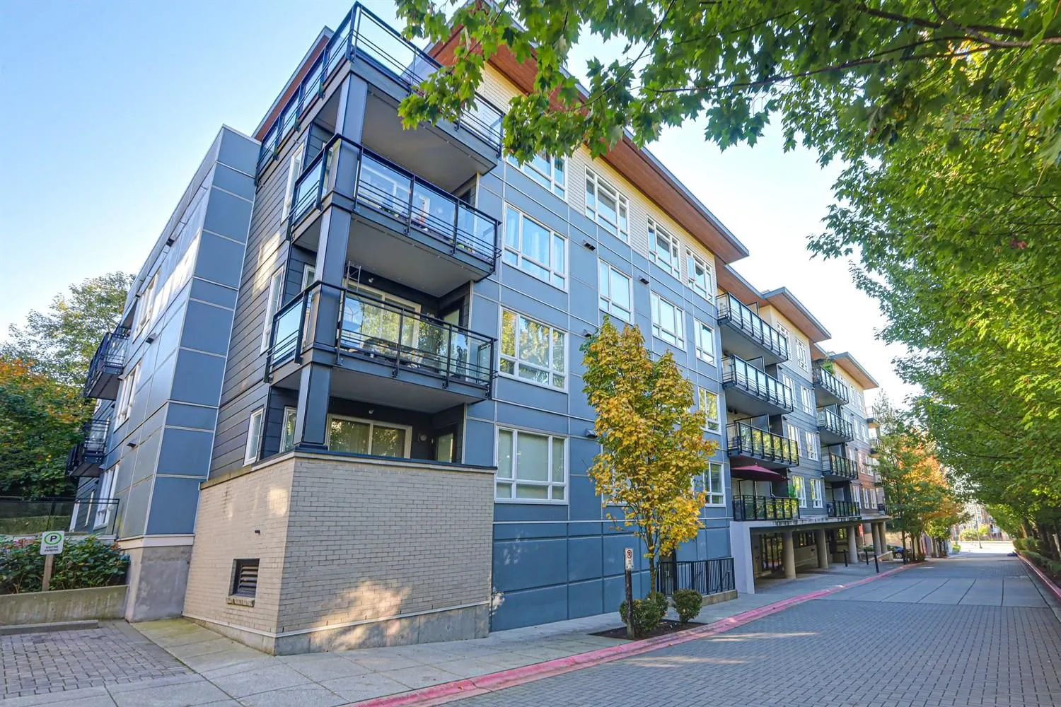 205 13925 Fraser Highway