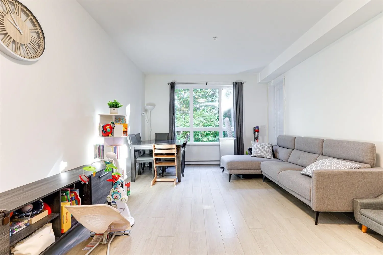 205 13925 Fraser Highway