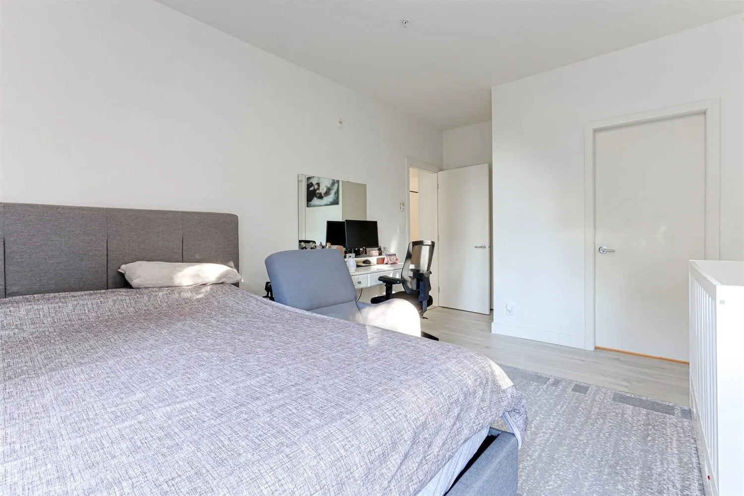 205 13925 Fraser Highway