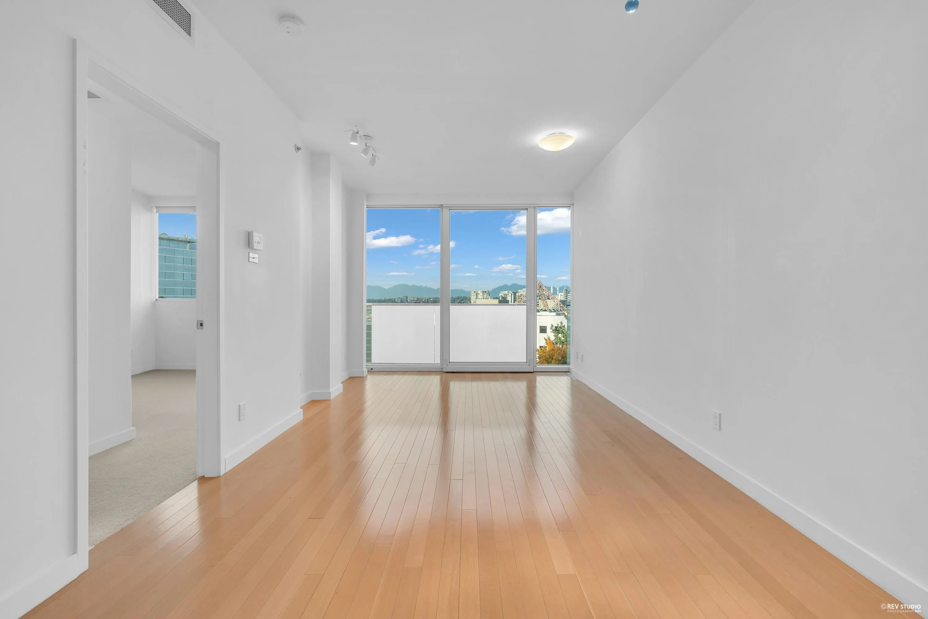 712 8080 Cambie Road