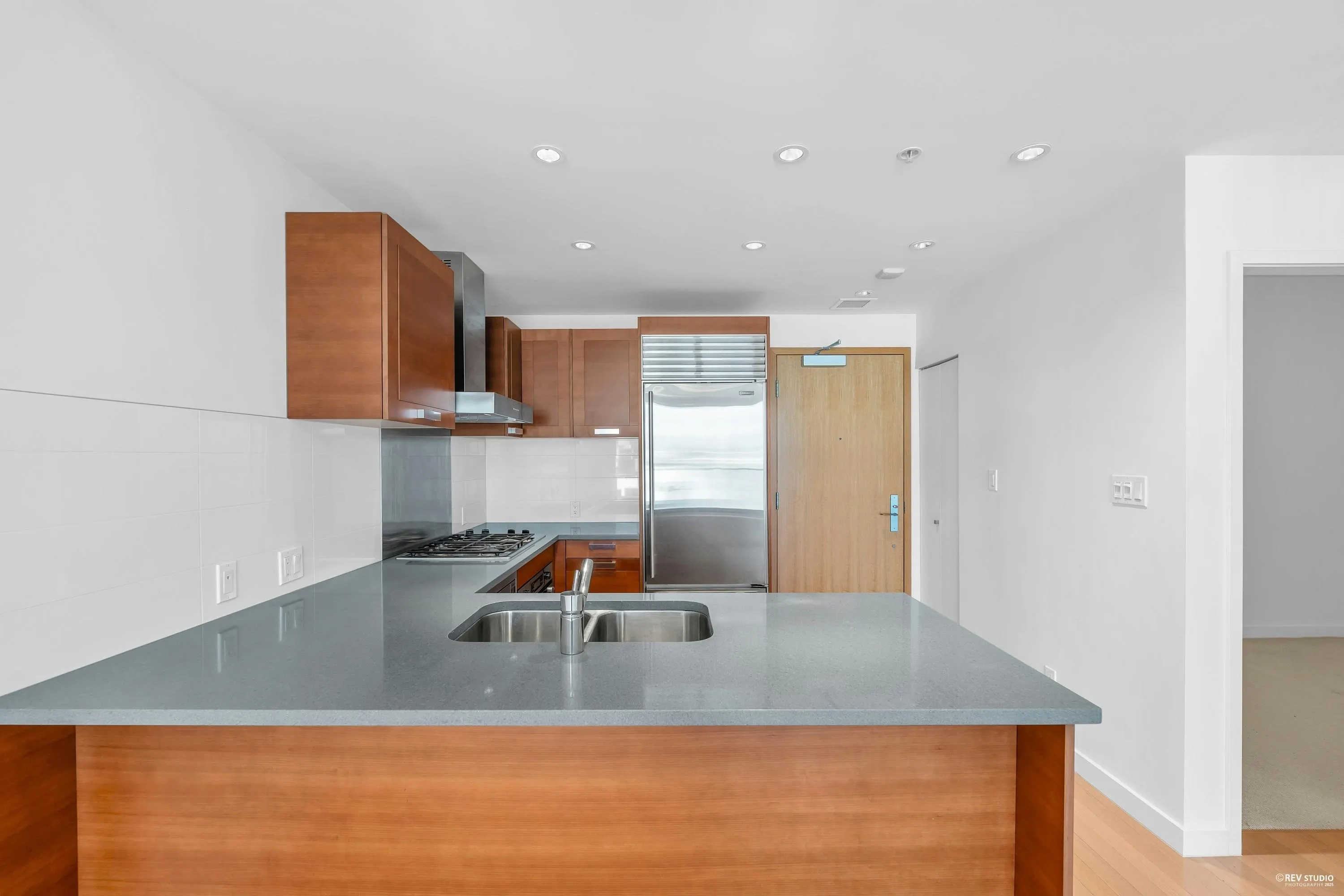 712 8080 Cambie Road