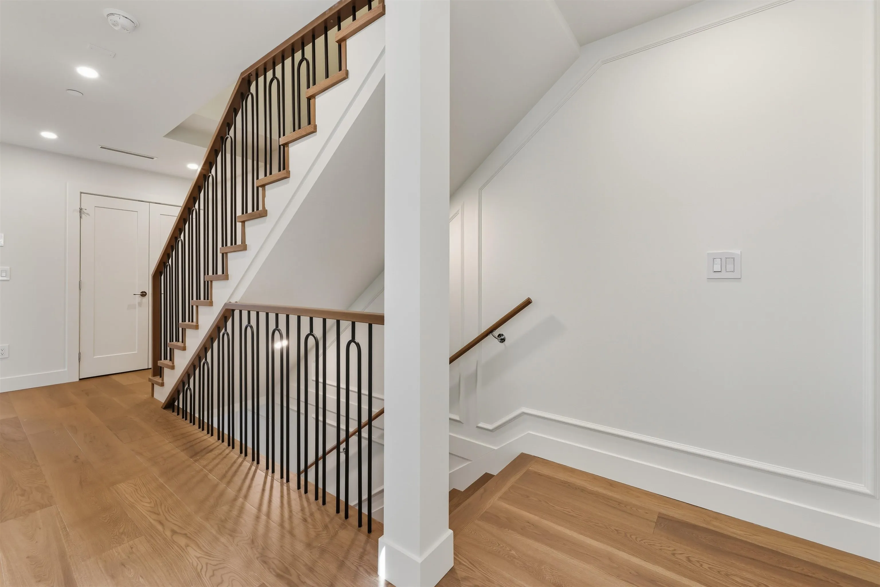 1761 W 16th Avenue