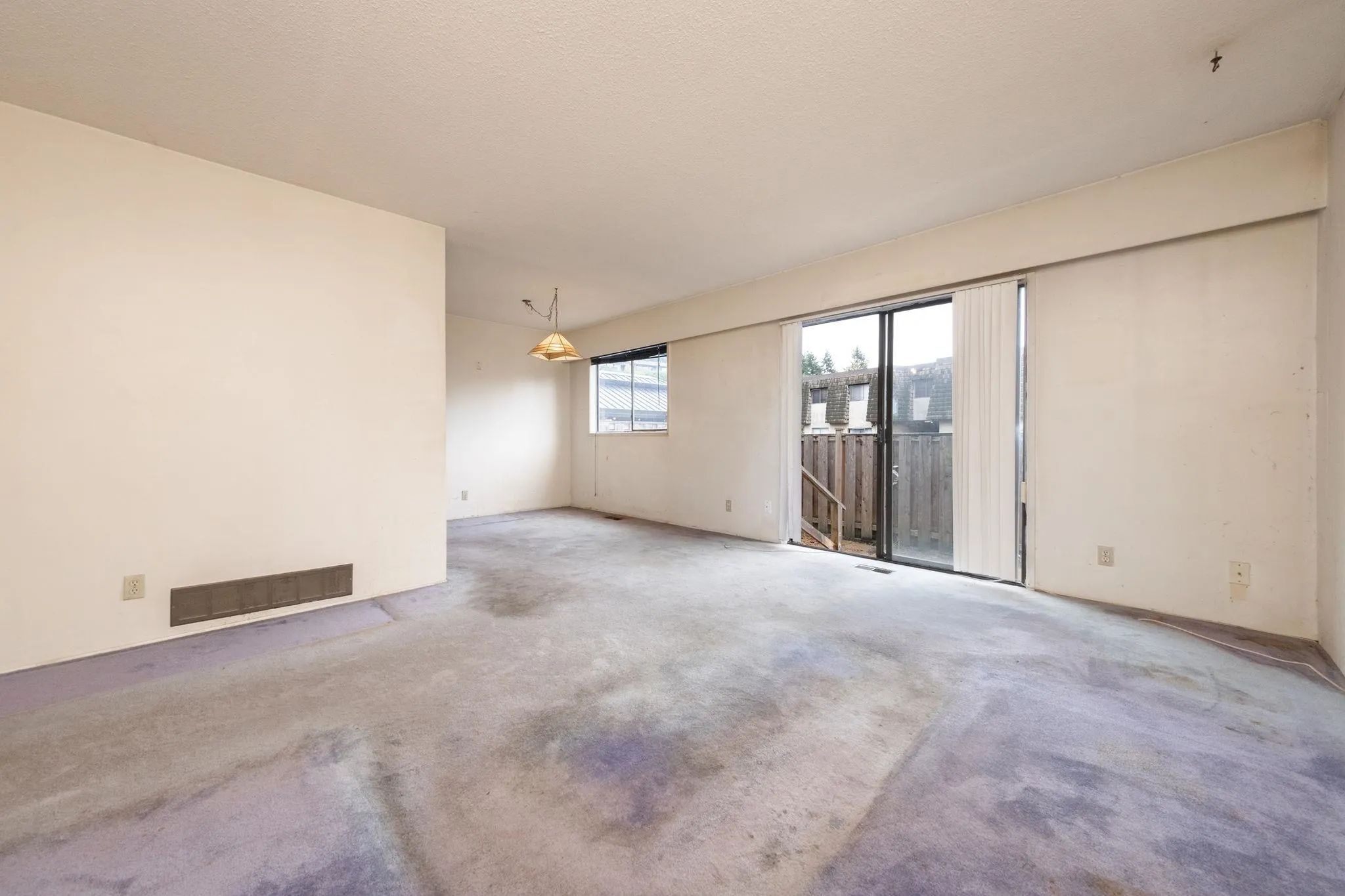 1122 Premier Street