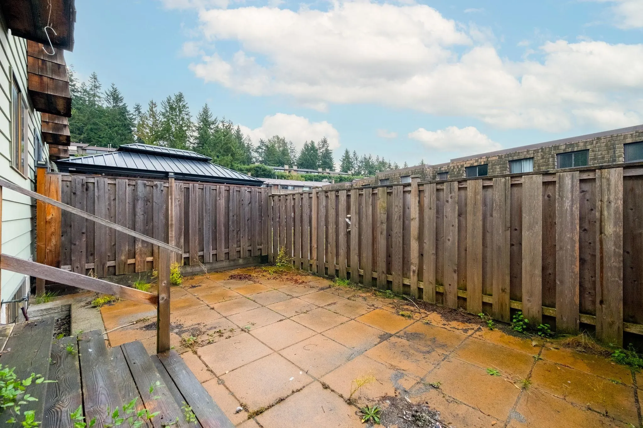 1122 Premier Street