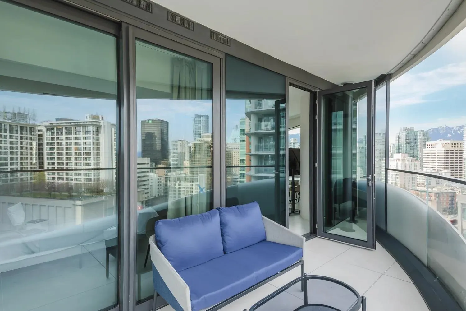 1308 1033 Nelson Street