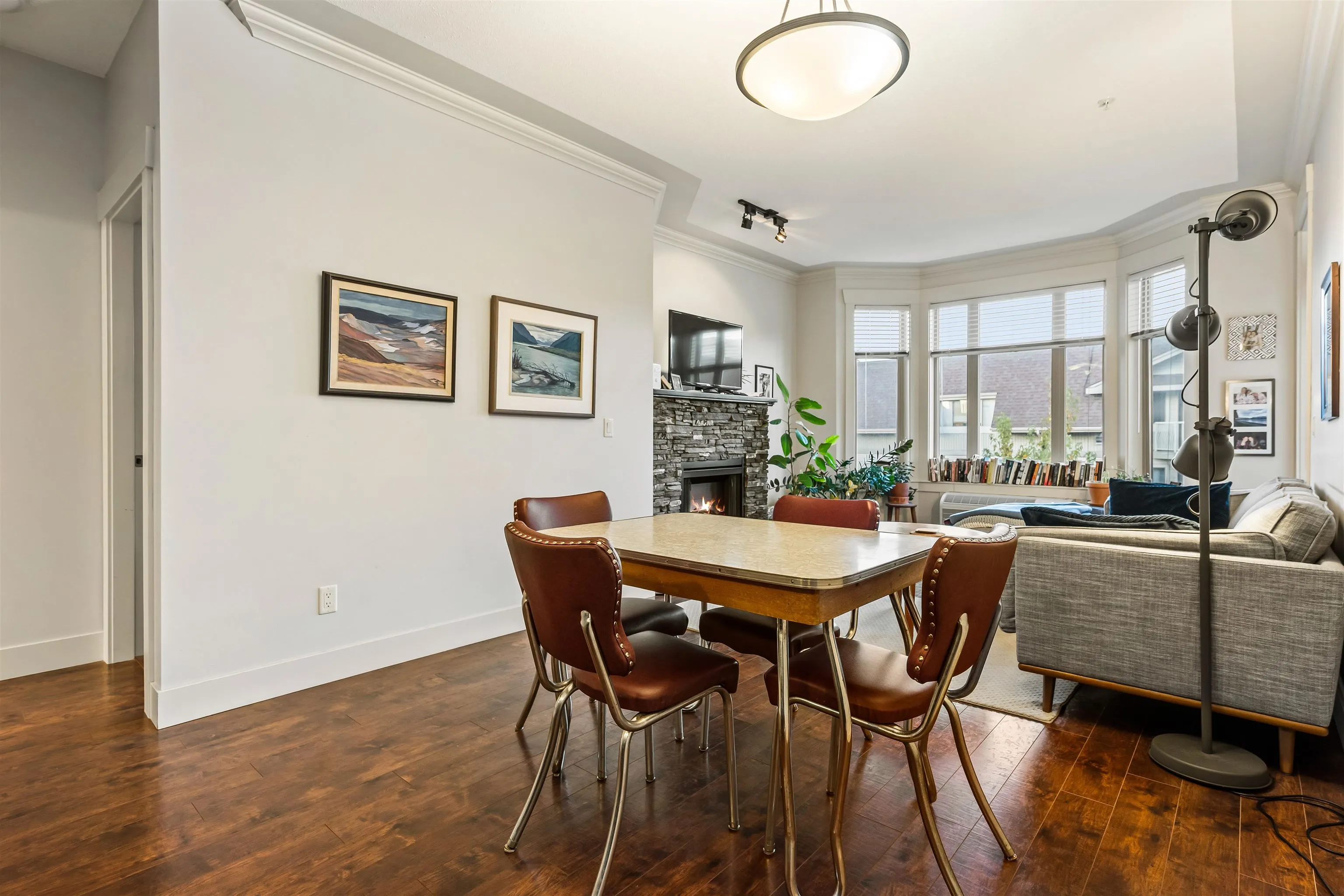 303 45615 Brett Avenue