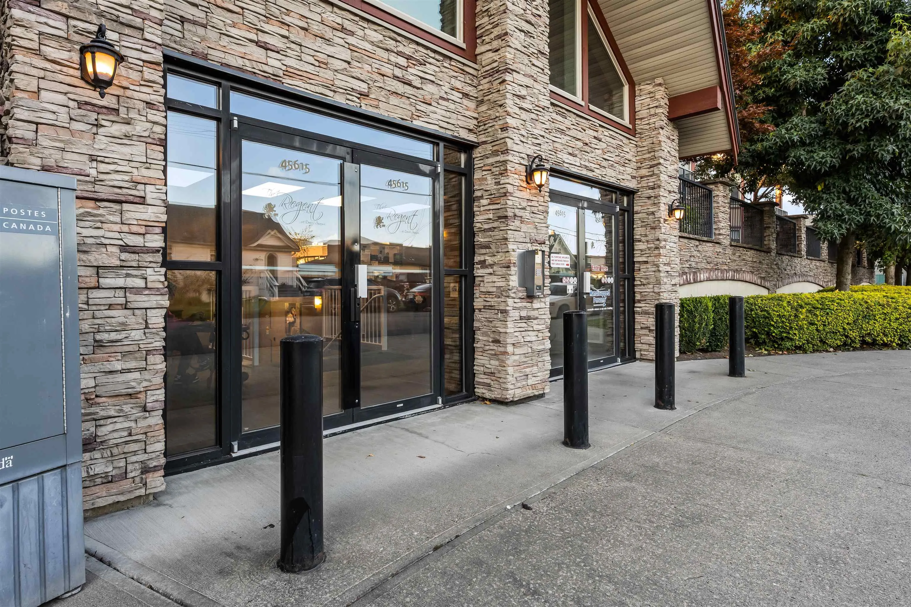 303 45615 Brett Avenue