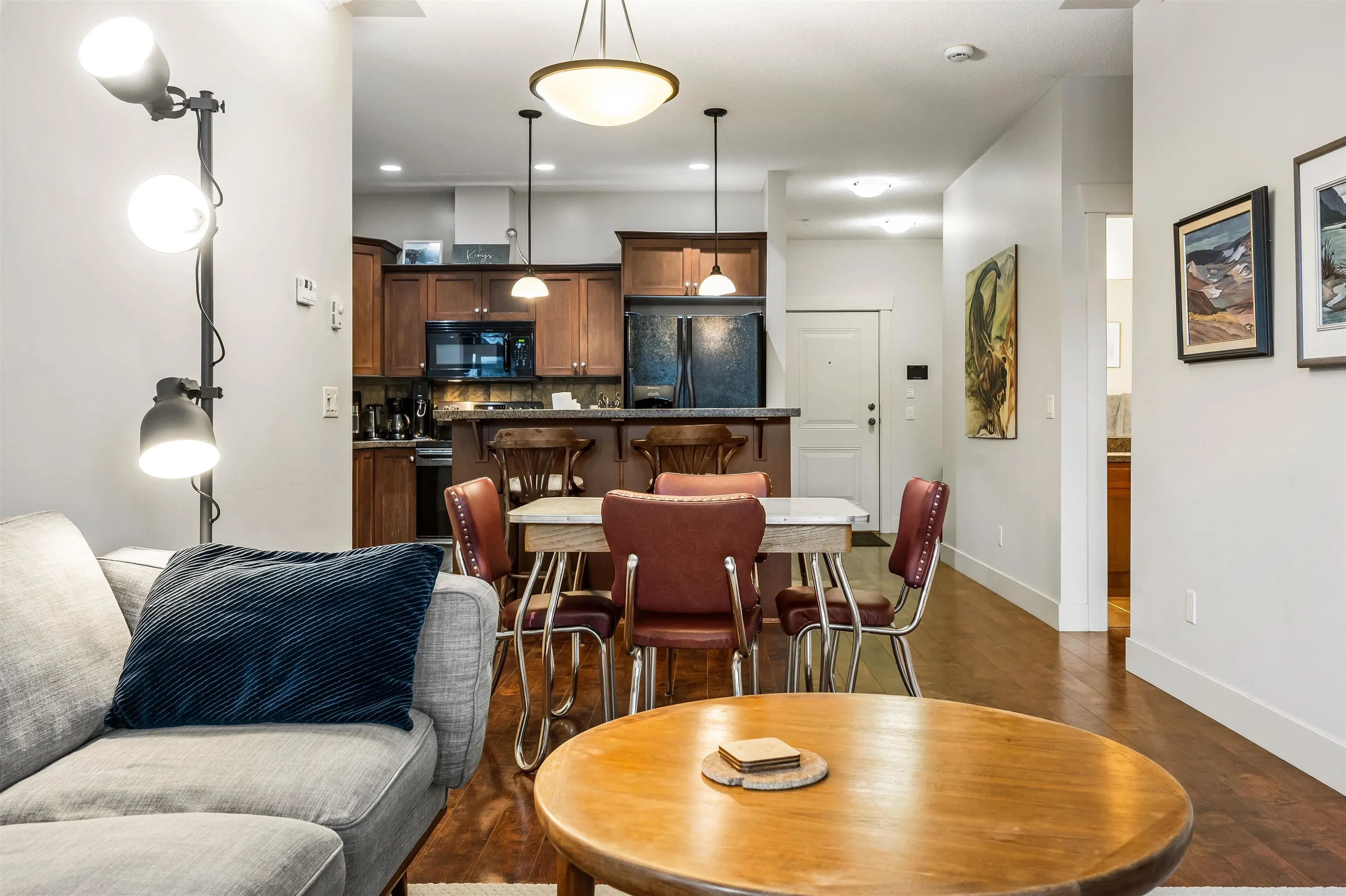 303 45615 Brett Avenue