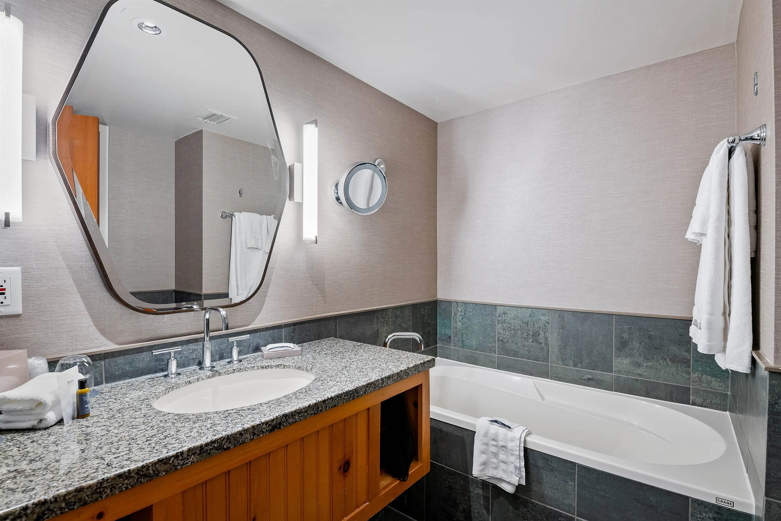 783 4090 Whistler Way