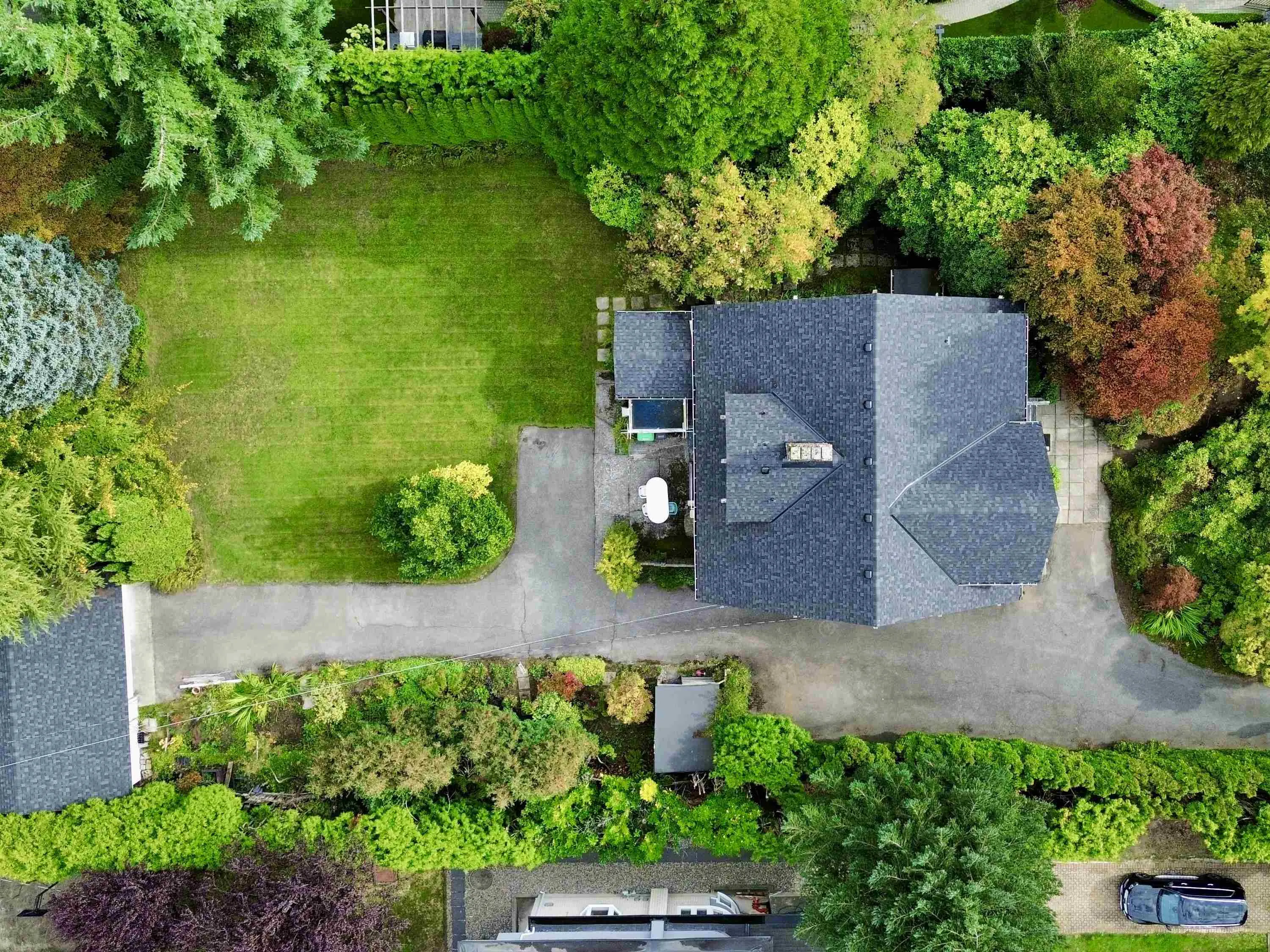 1251 W King Edward Avenue