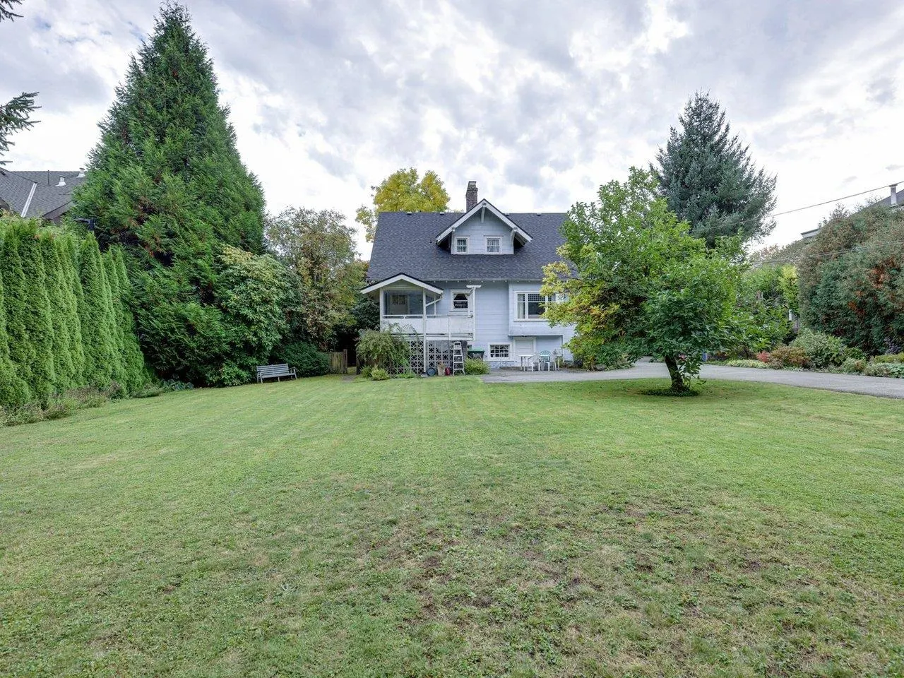 1251 W King Edward Avenue
