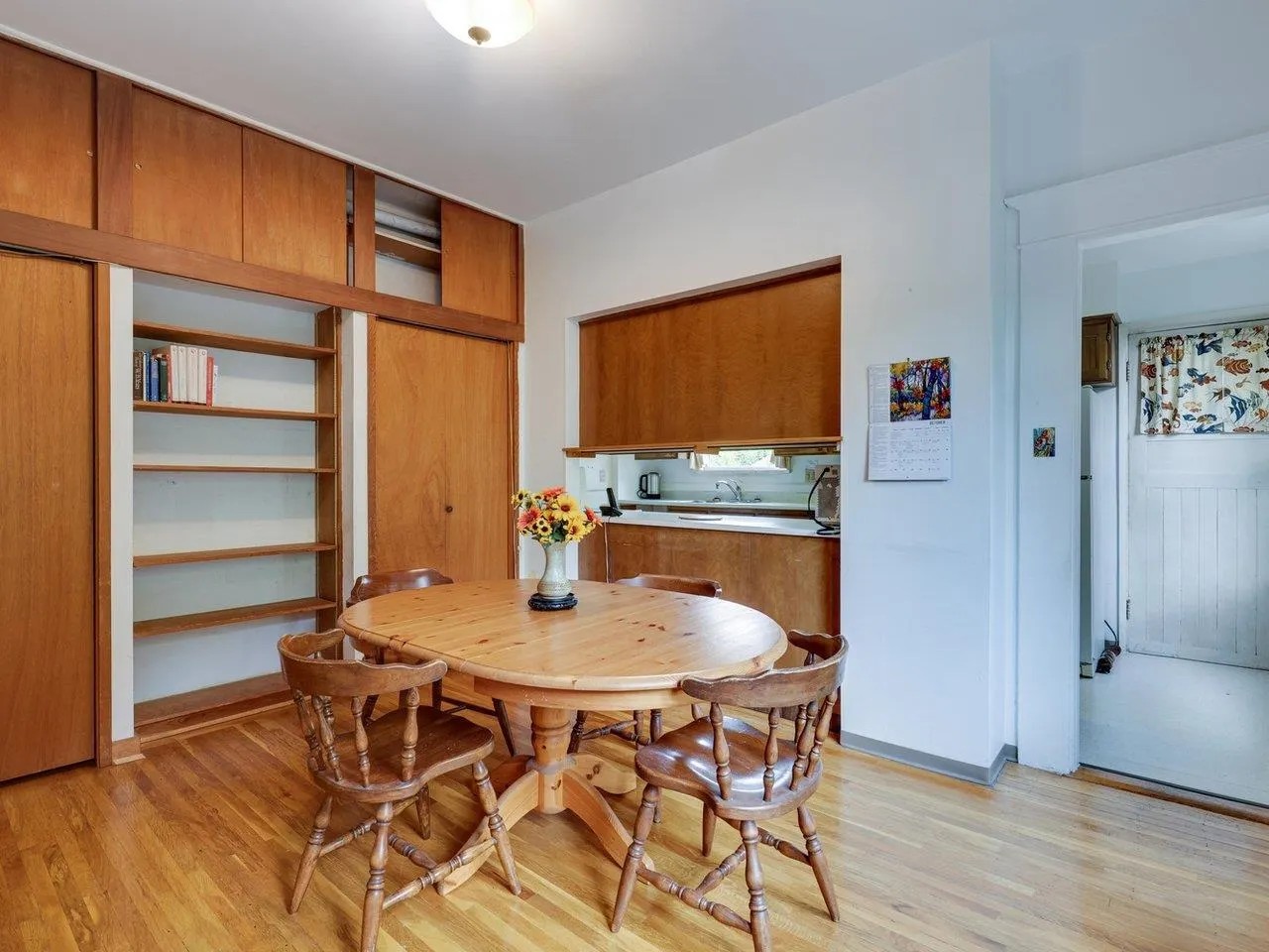 1251 W King Edward Avenue