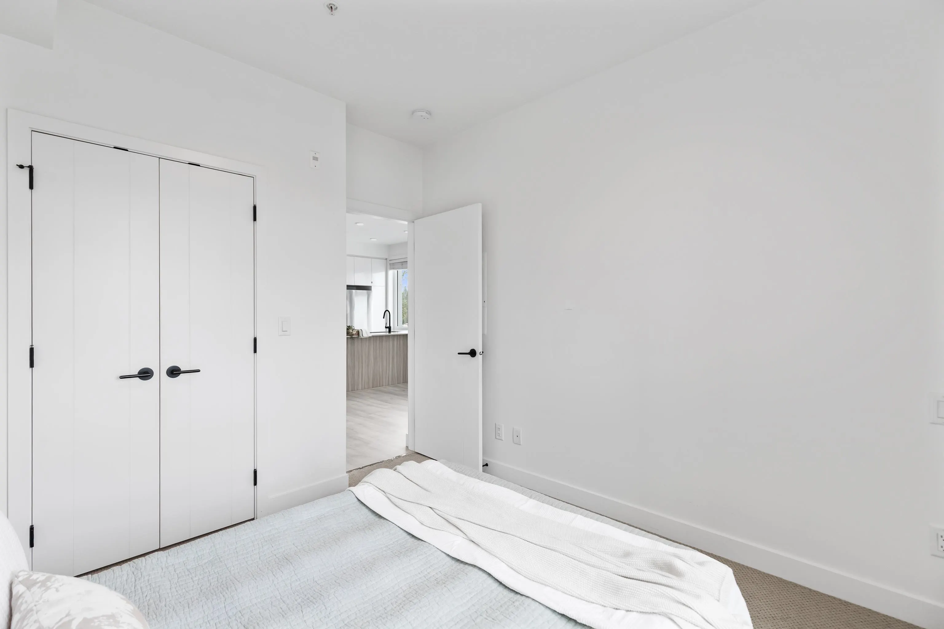 401 32828 Landeau Place