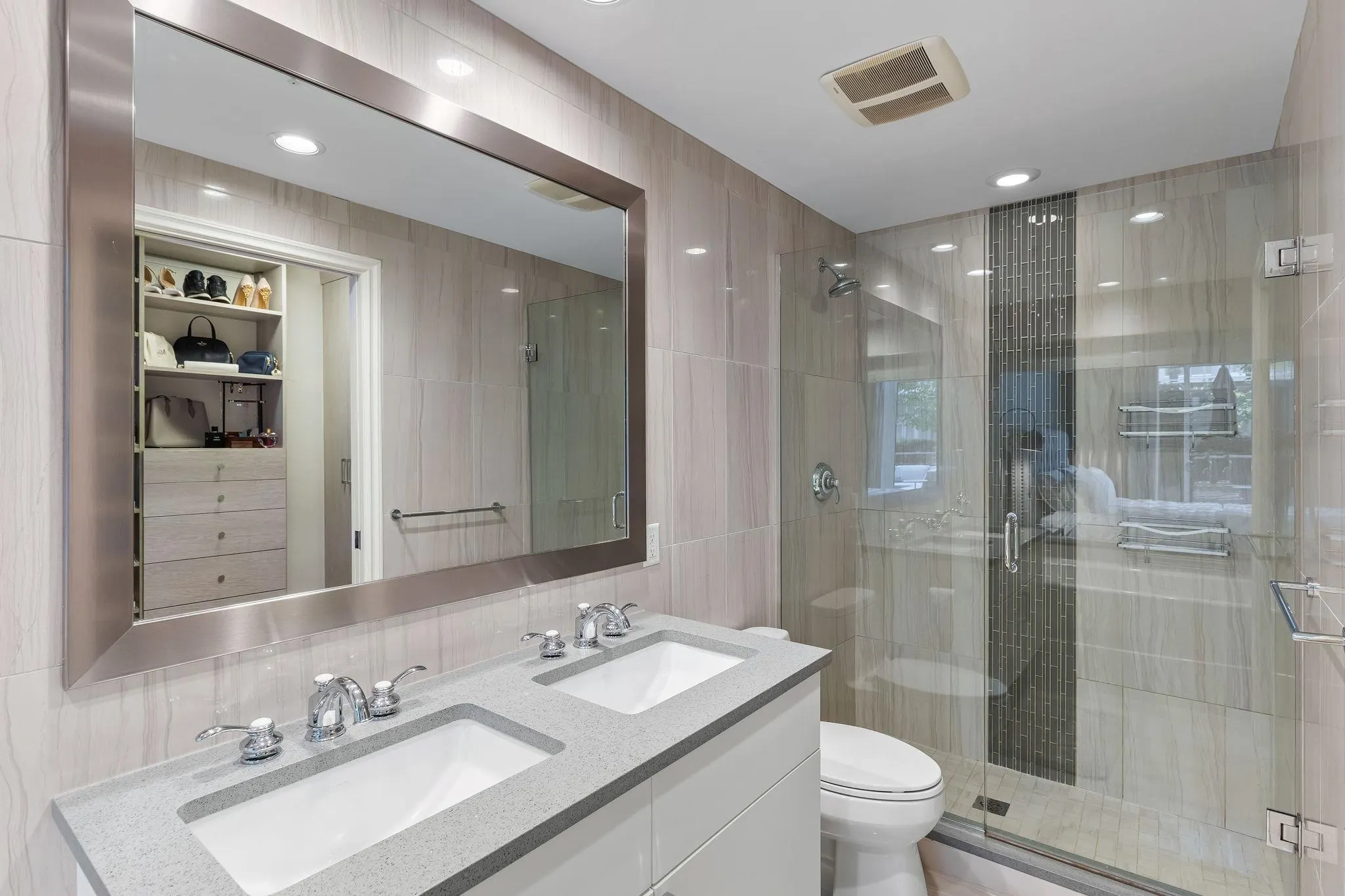 104 199 Victory Ship Way