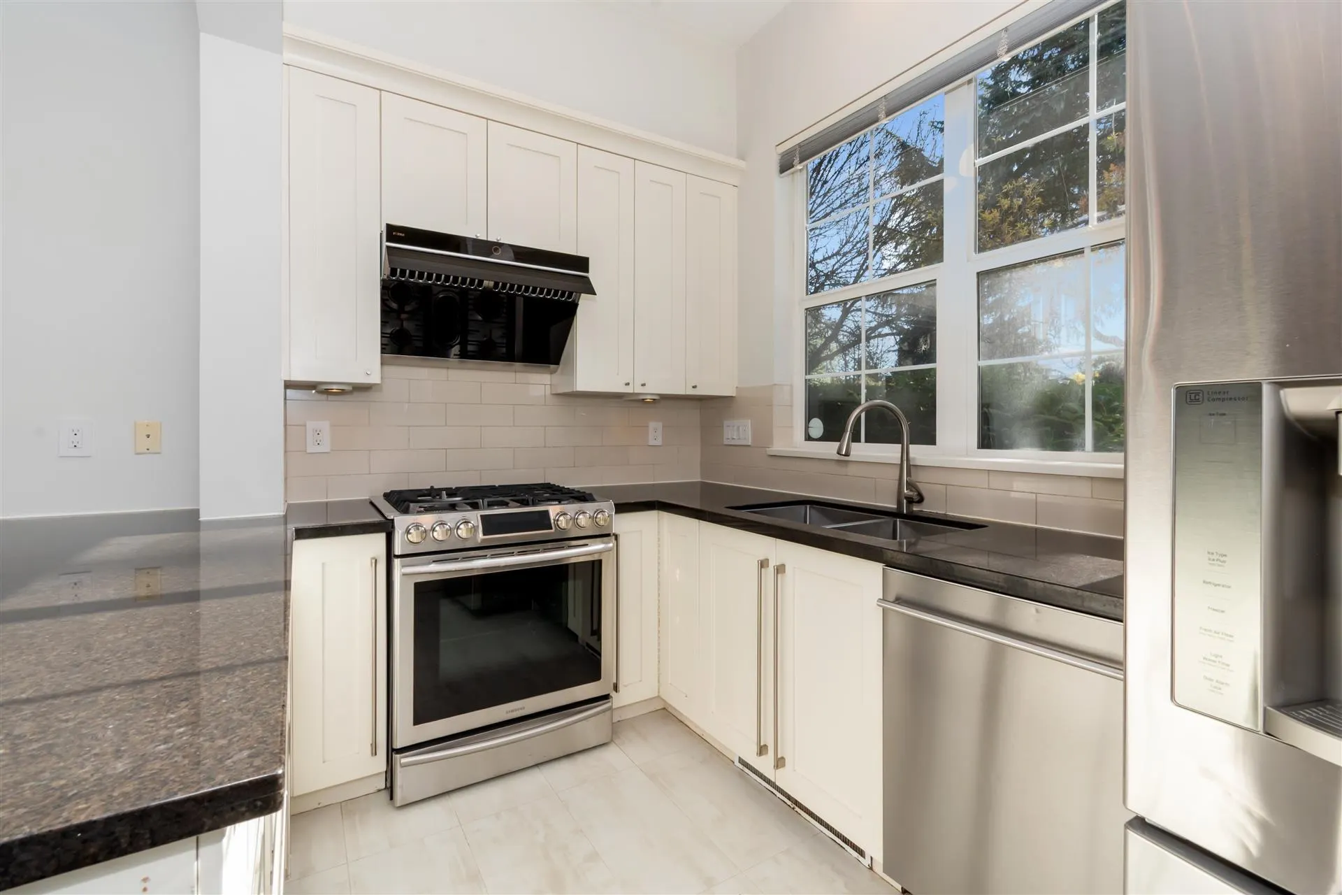 765 W 42nd Avenue