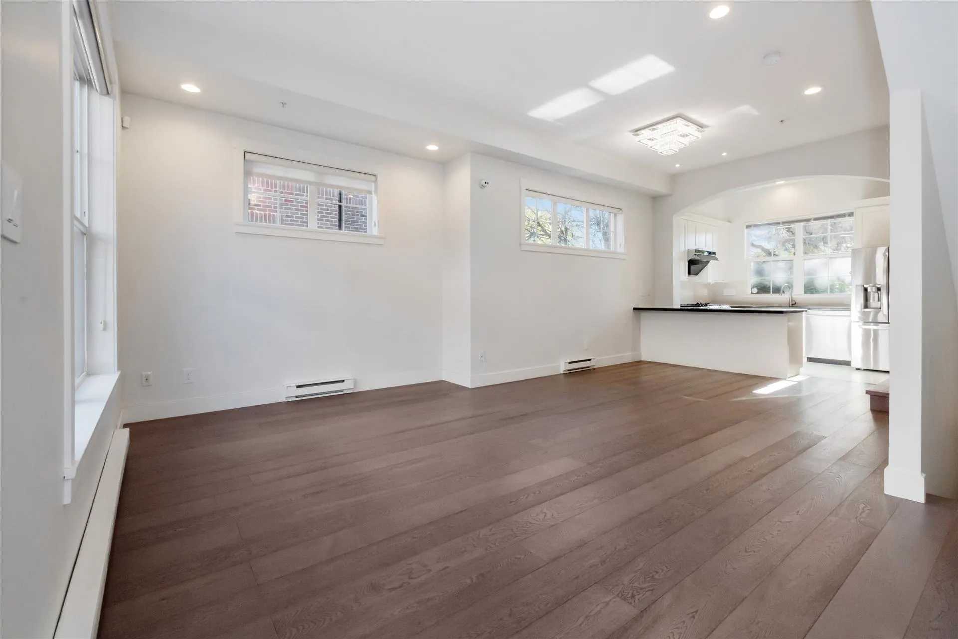 765 W 42nd Avenue