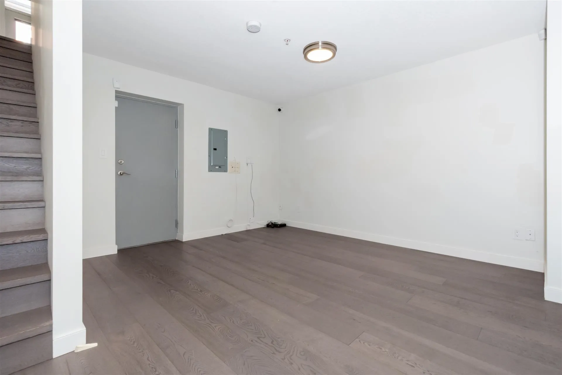 765 W 42nd Avenue