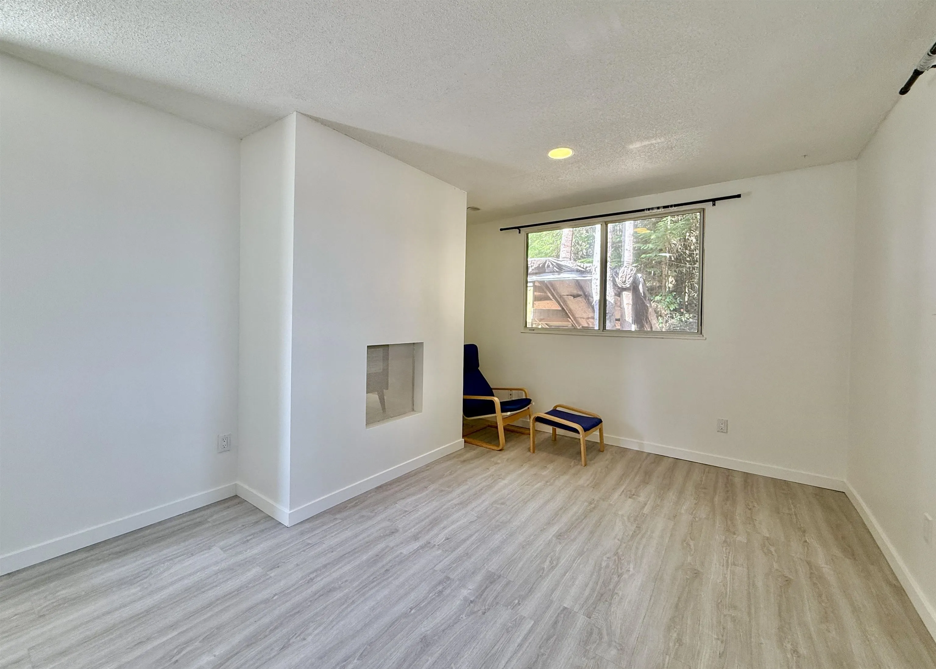 1290 Stewart Road