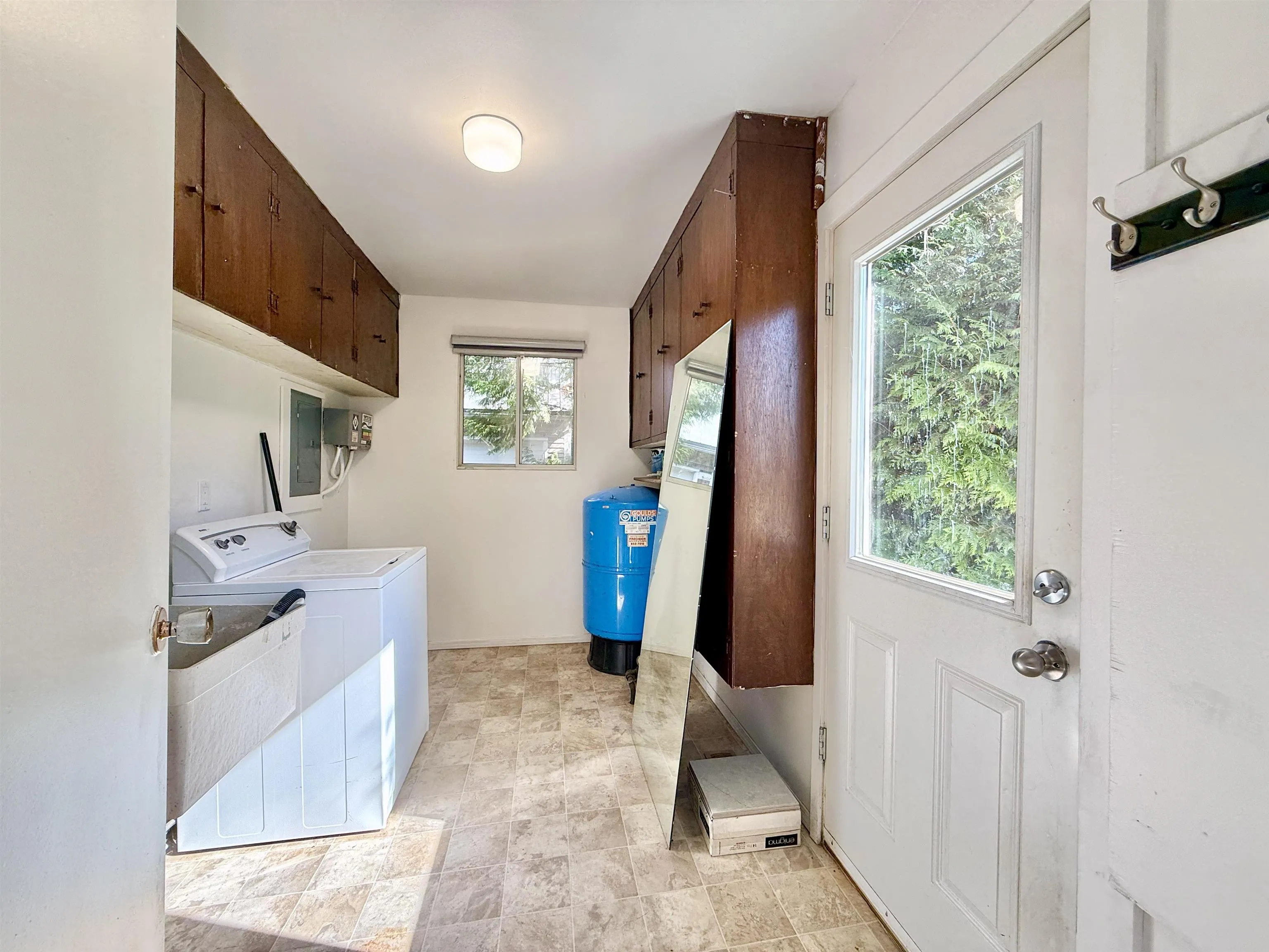 1290 Stewart Road