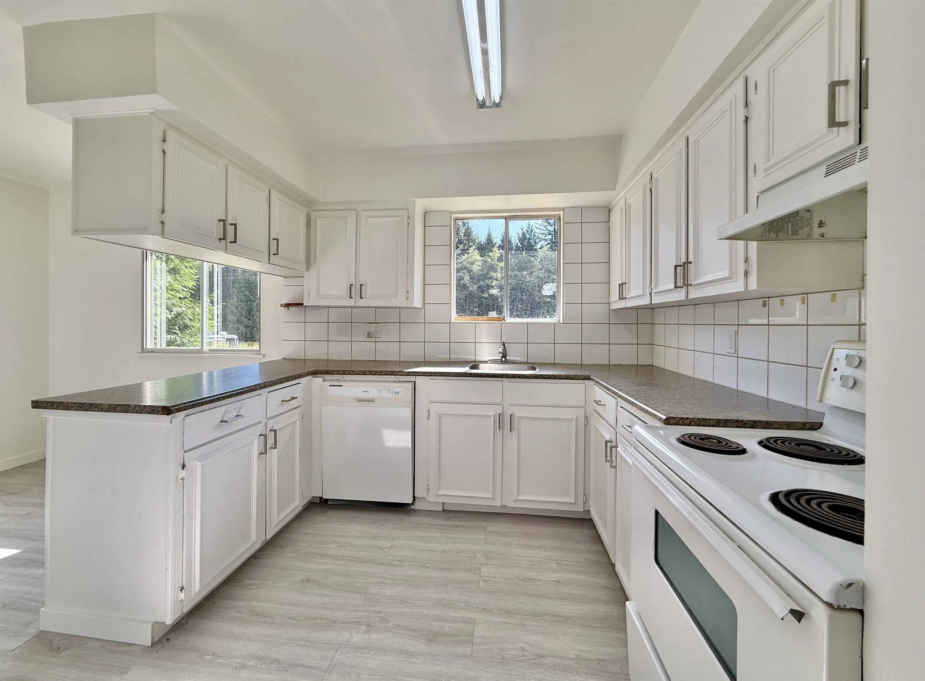 1290 Stewart Road
