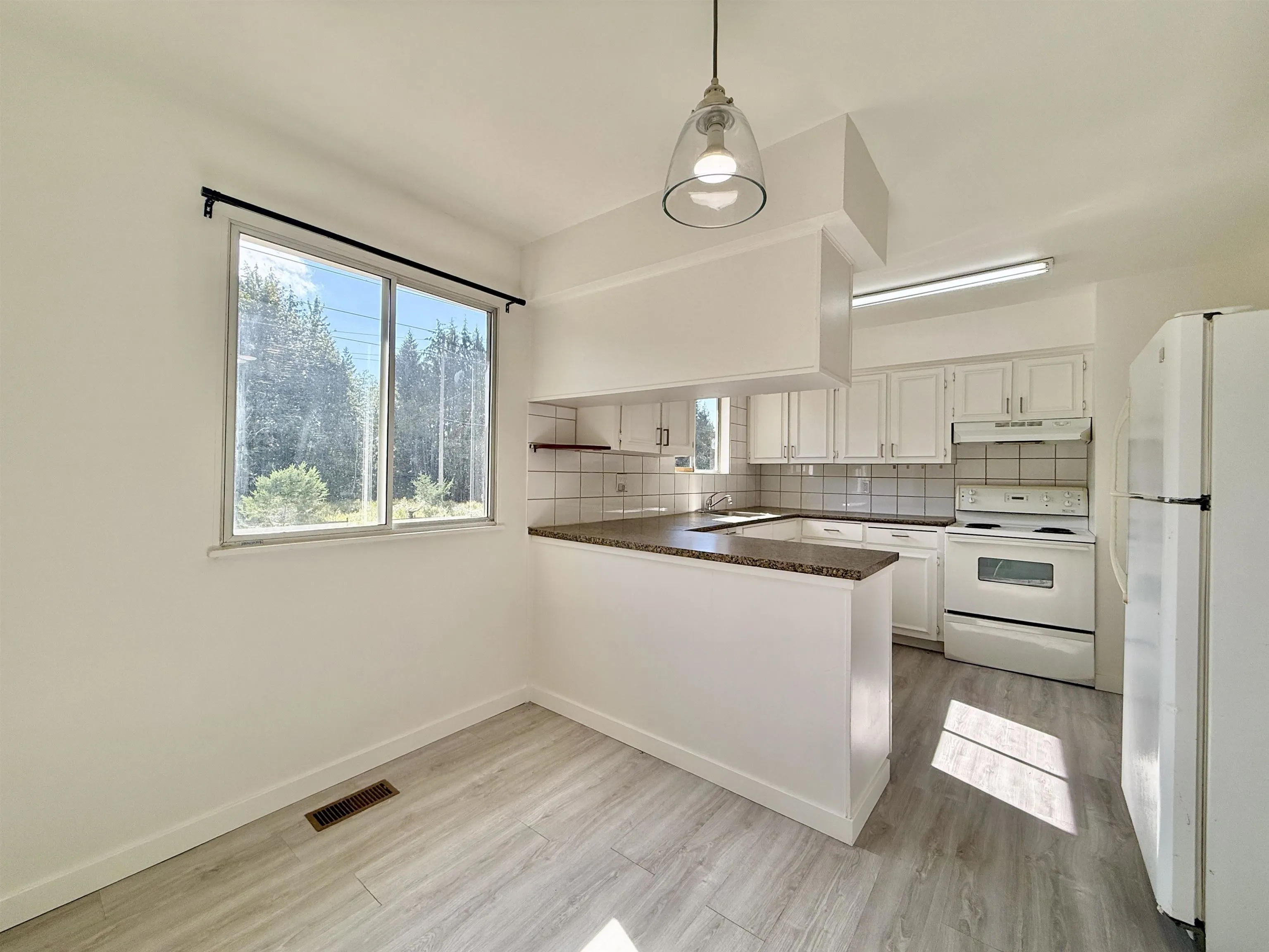 1290 Stewart Road