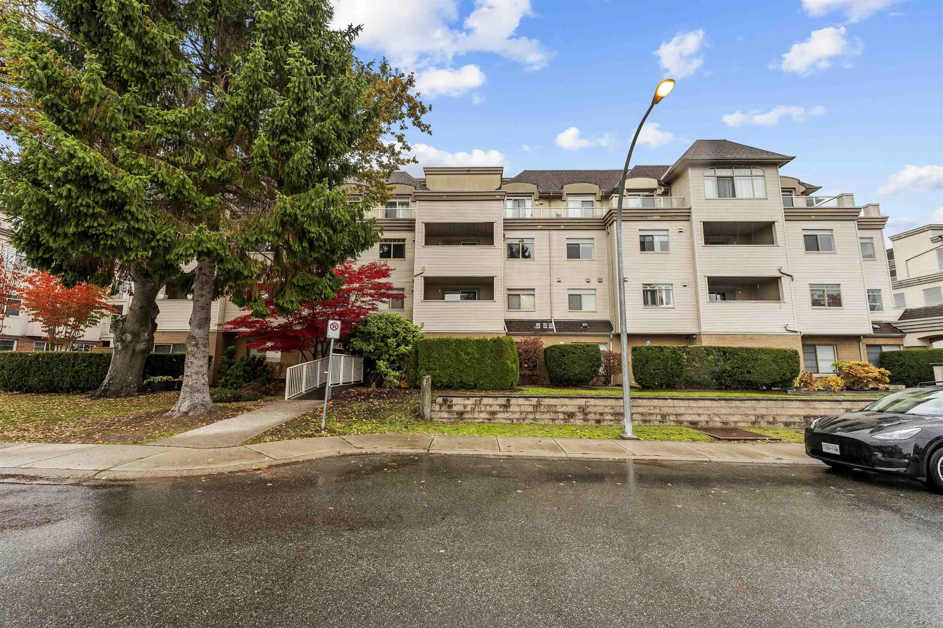 A203 1258 Hunter Road