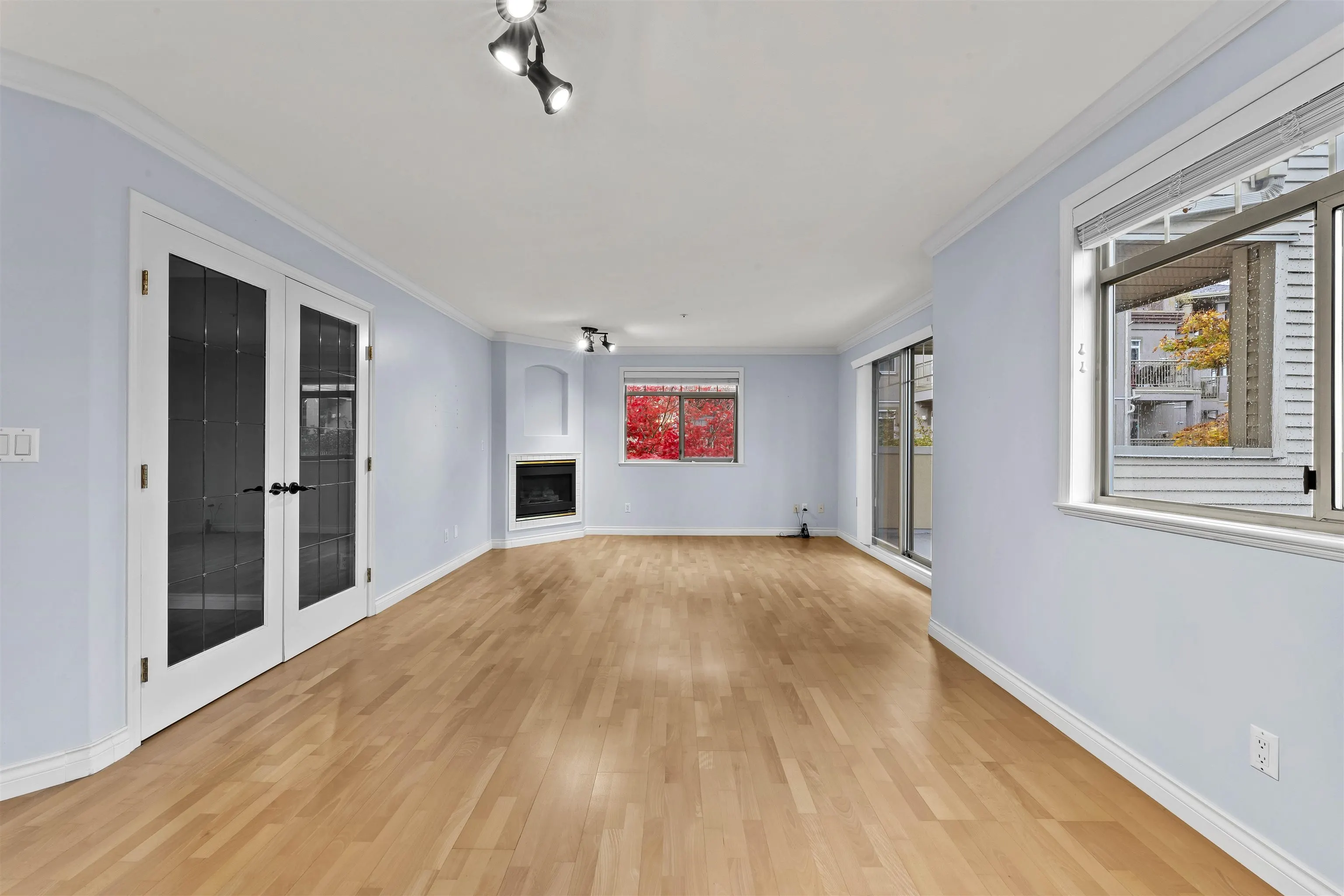 A203 1258 Hunter Road