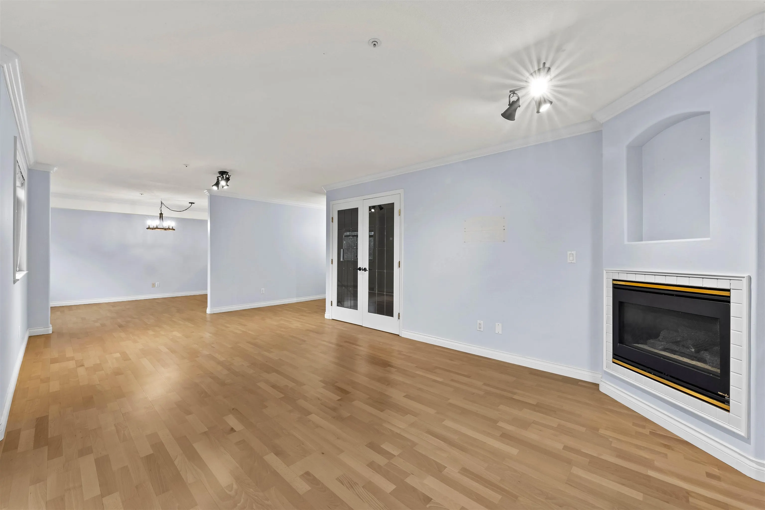 A203 1258 Hunter Road