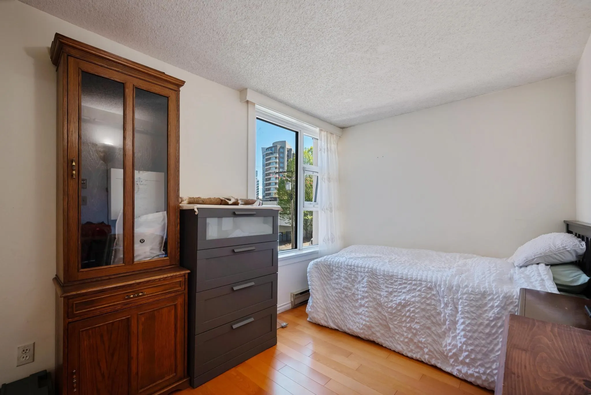 203 1845 Robson Street
