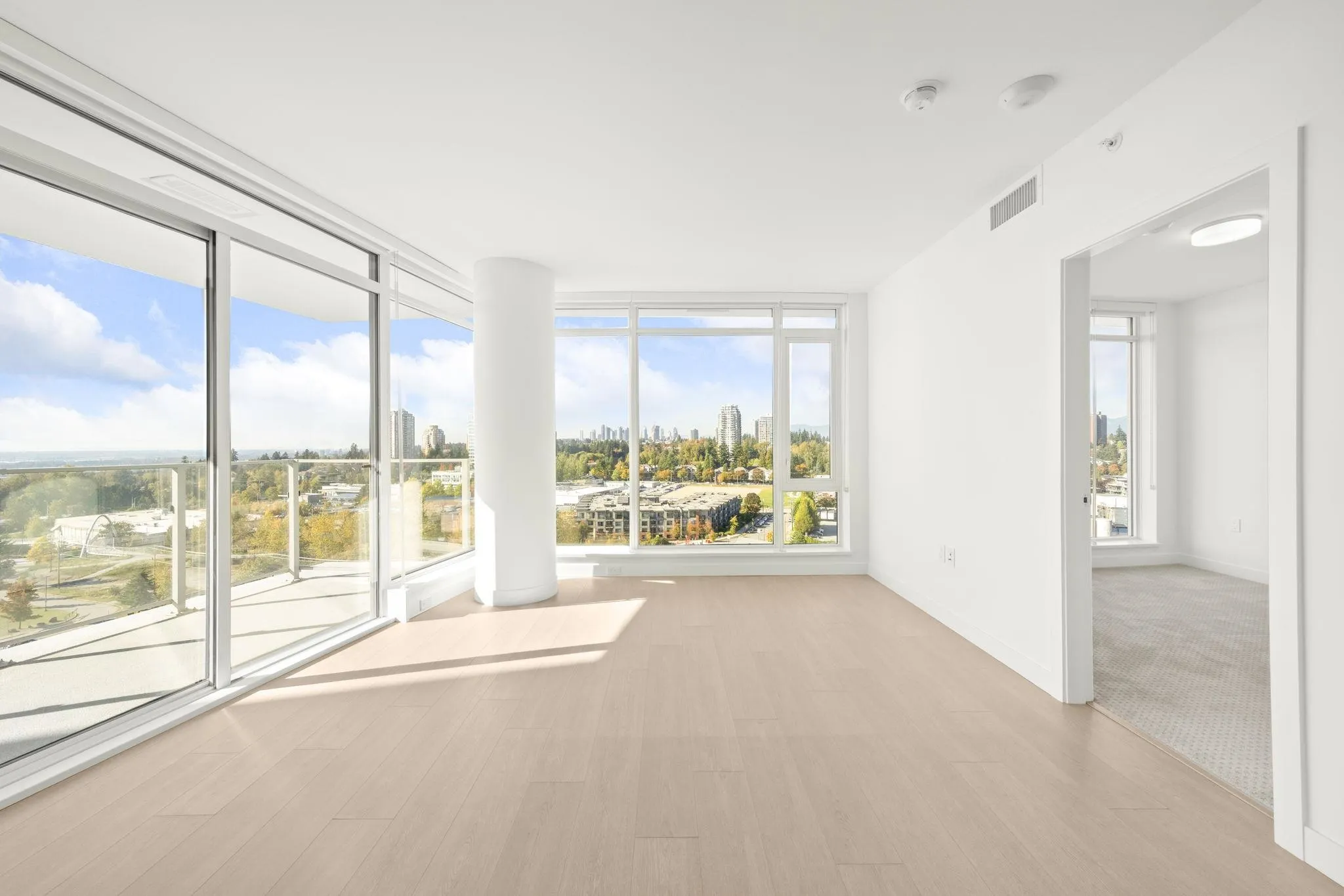 1601 7683 Park Crescent