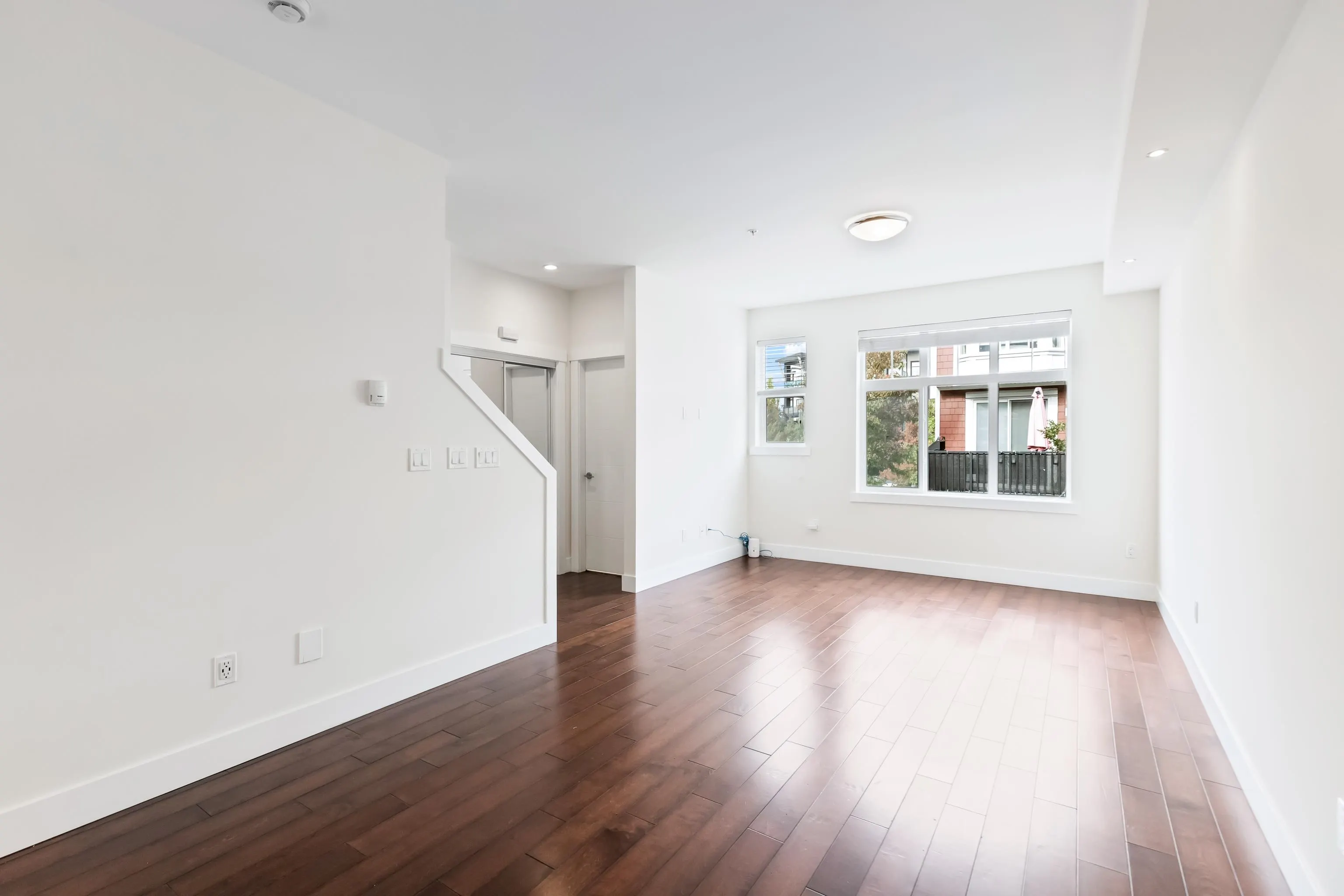 35 20852 77a Avenue