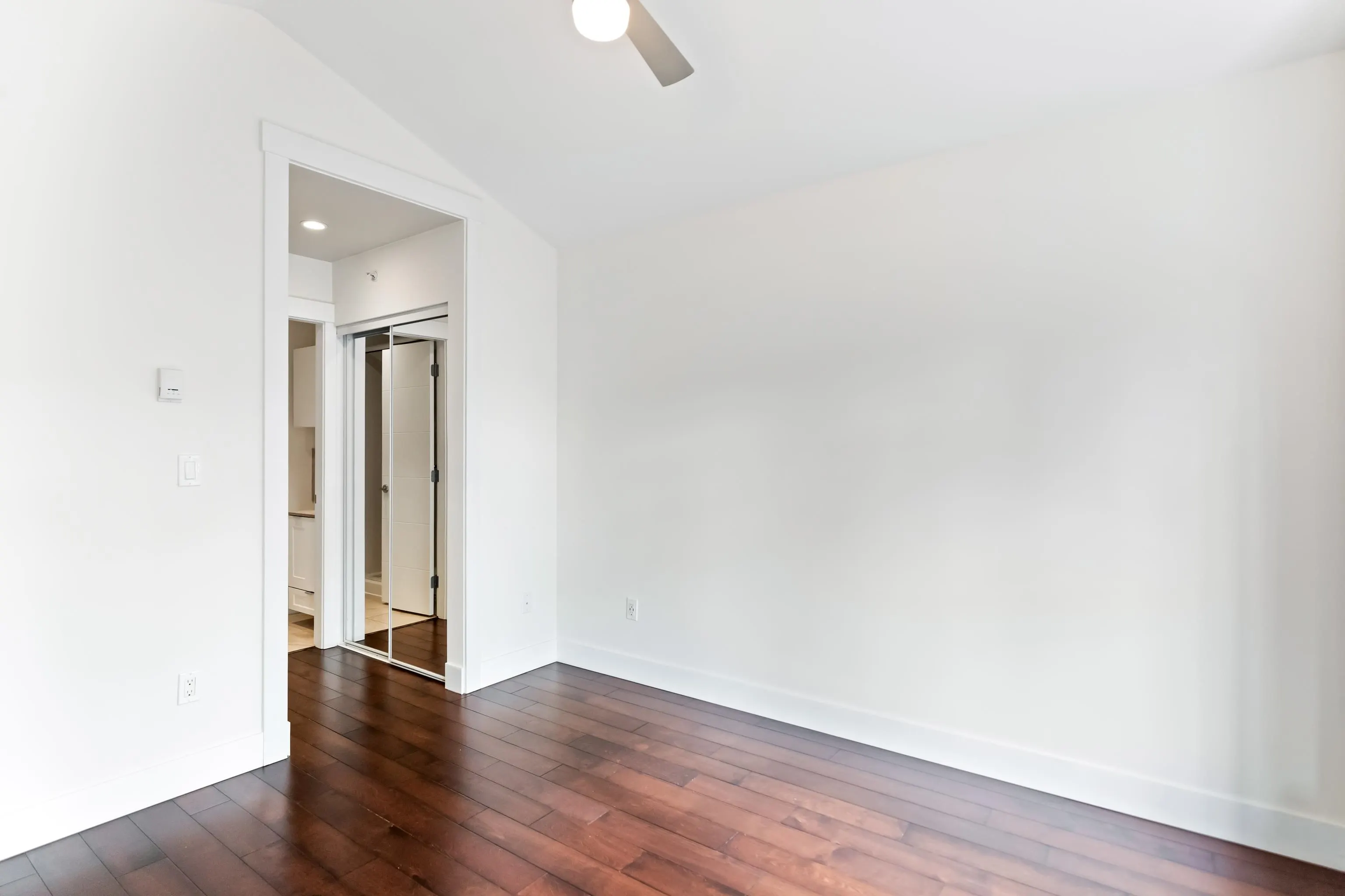 35 20852 77a Avenue