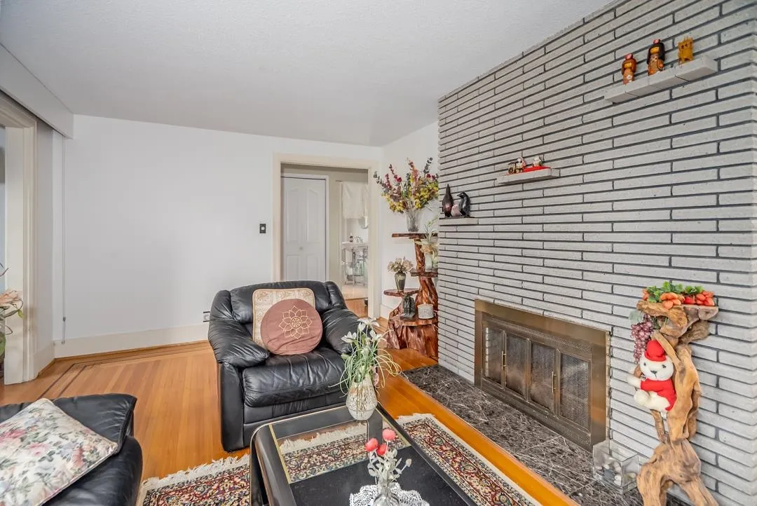 1735 W 62nd Avenue