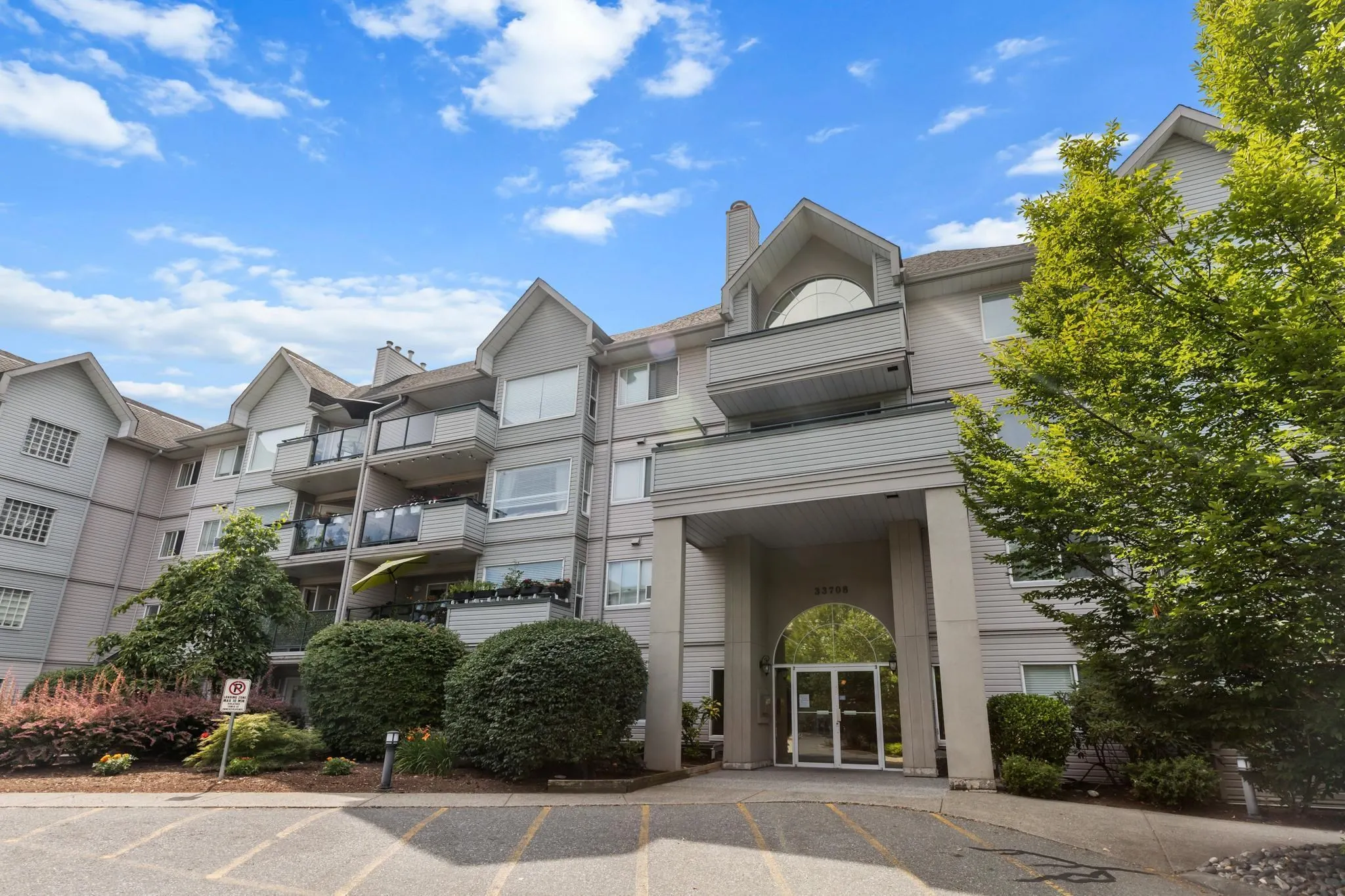 407 33708 King Road