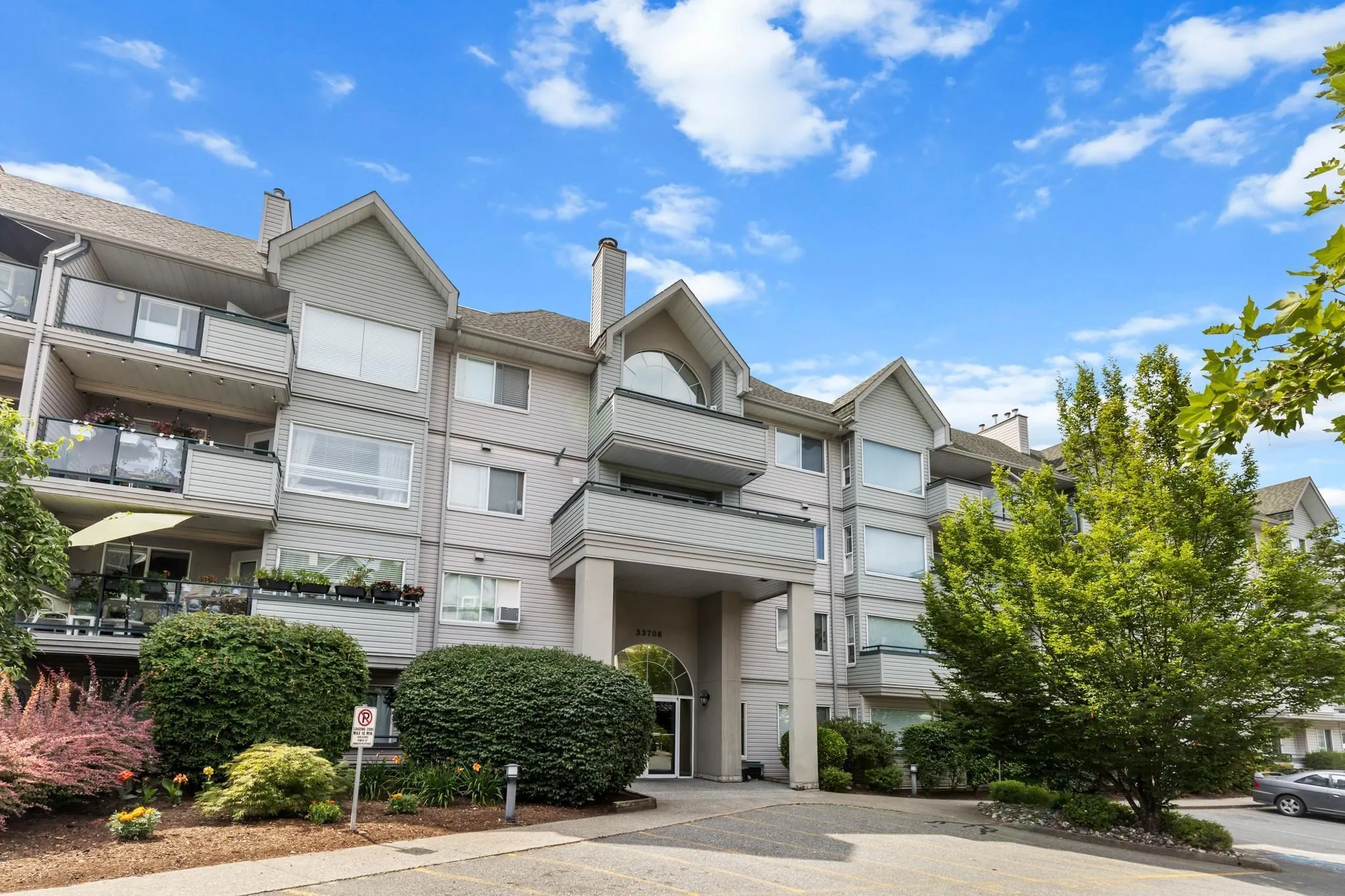 407 33708 King Road