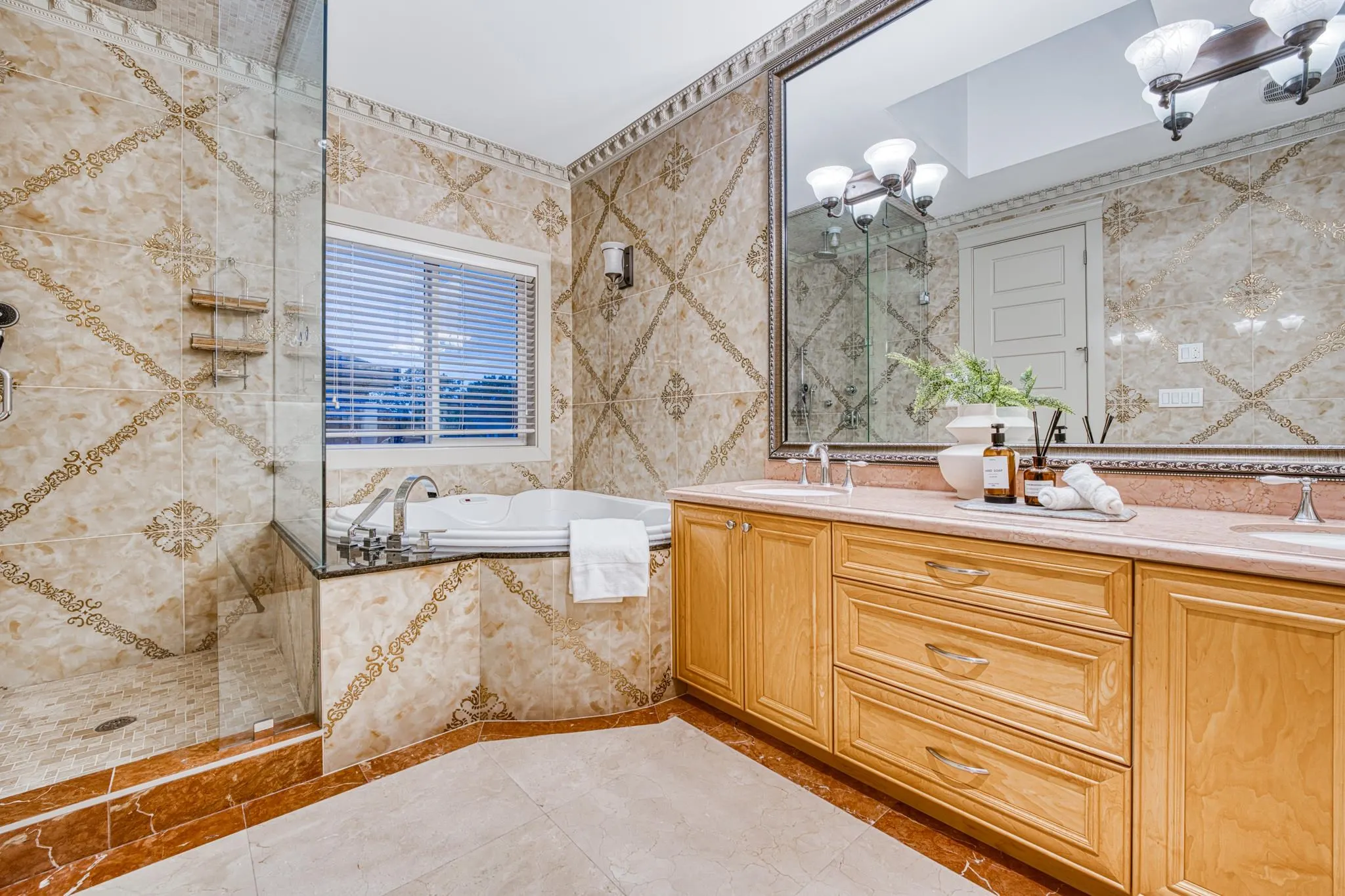 8511 Sunnywood Drive