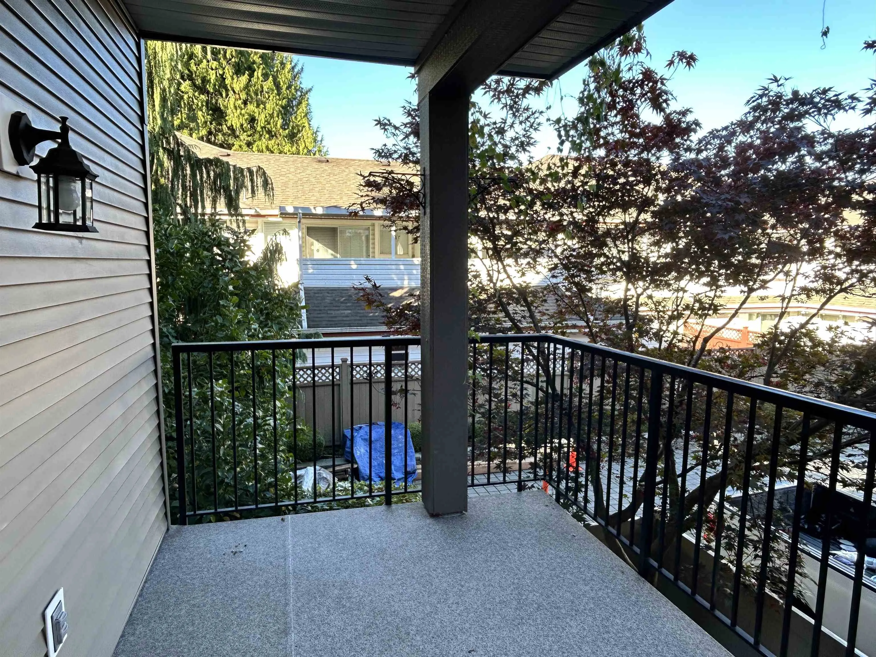 215 22150 Dewdney Trunk Road