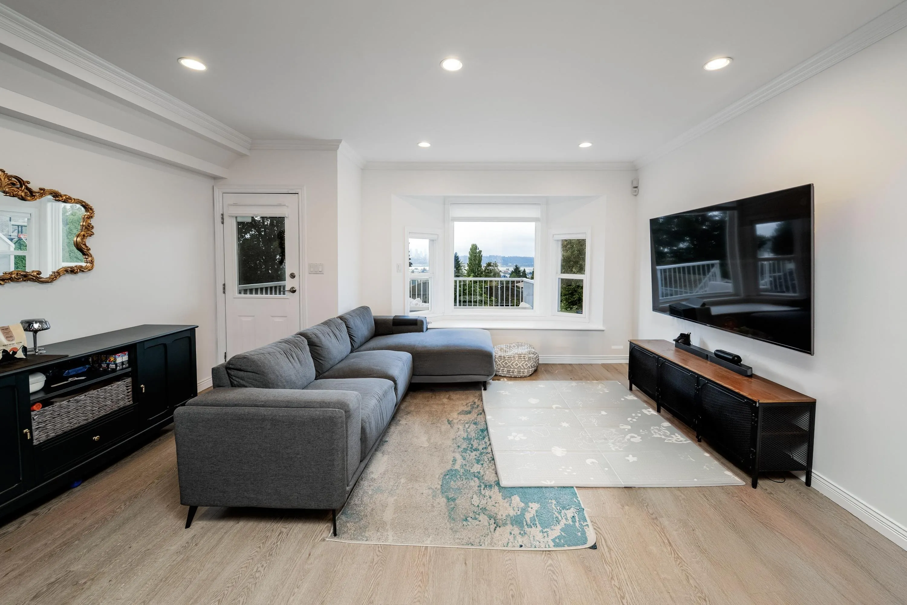 1126 Rochester Avenue