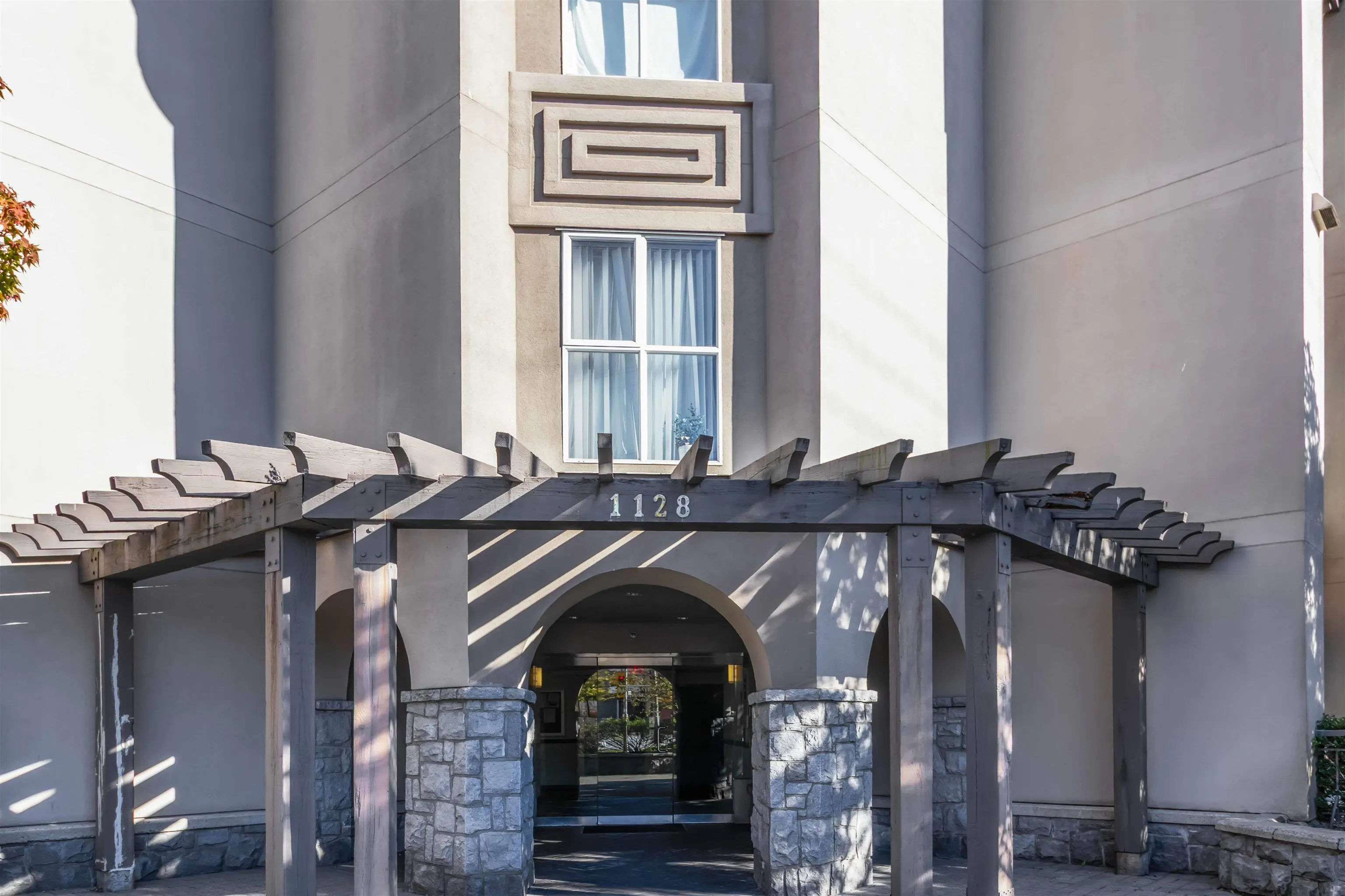 402 1128 Sixth Avenue