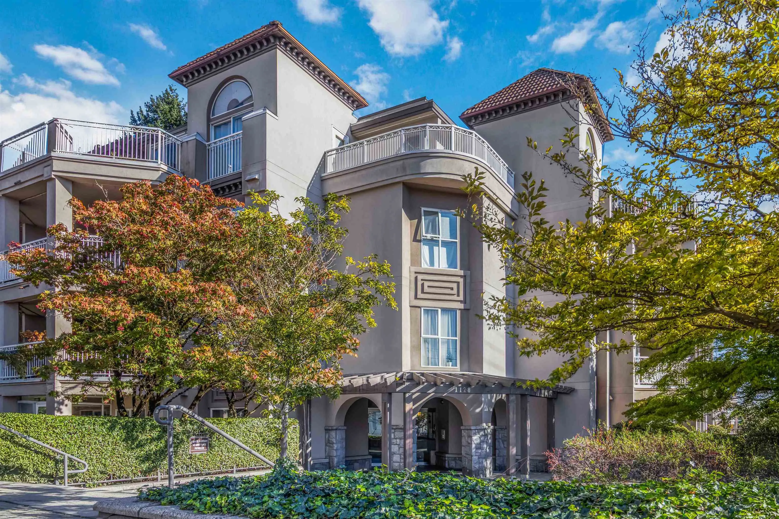 402 1128 Sixth Avenue