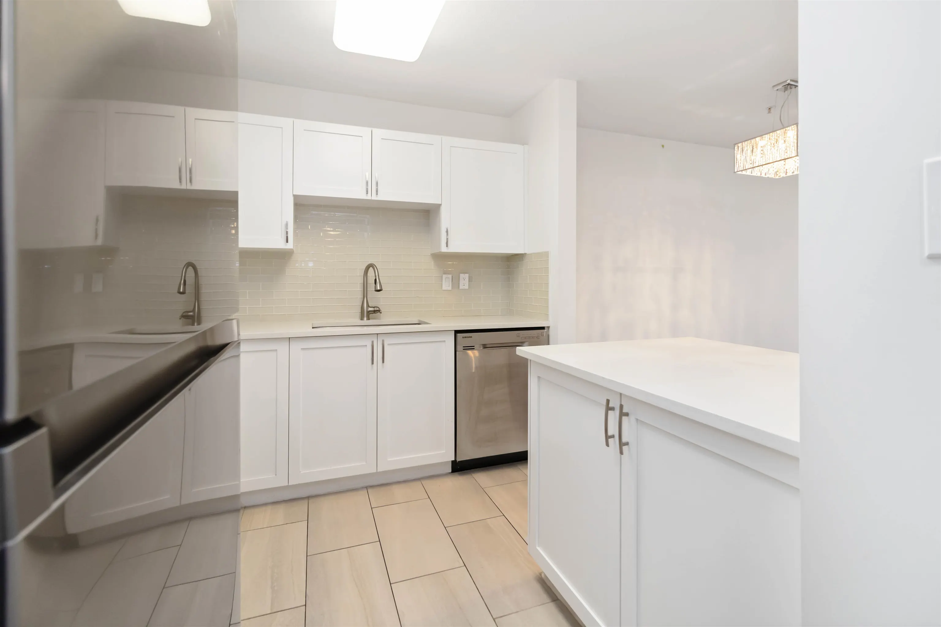 402 1128 Sixth Avenue