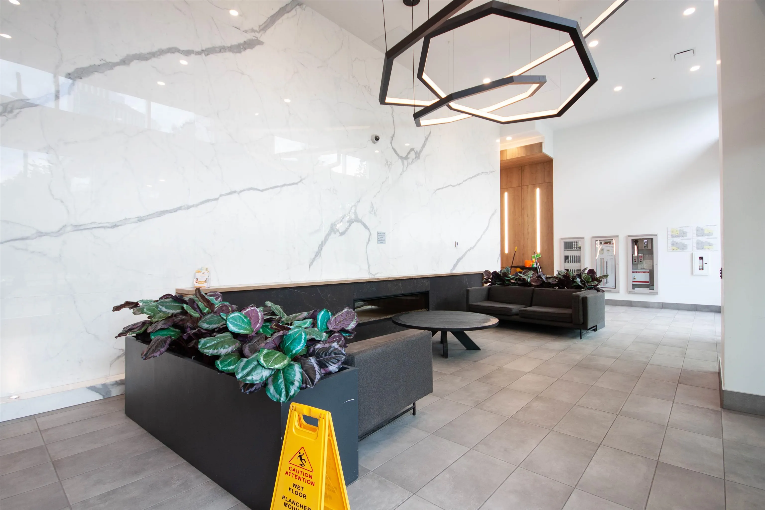512 13655 Fraser Highway