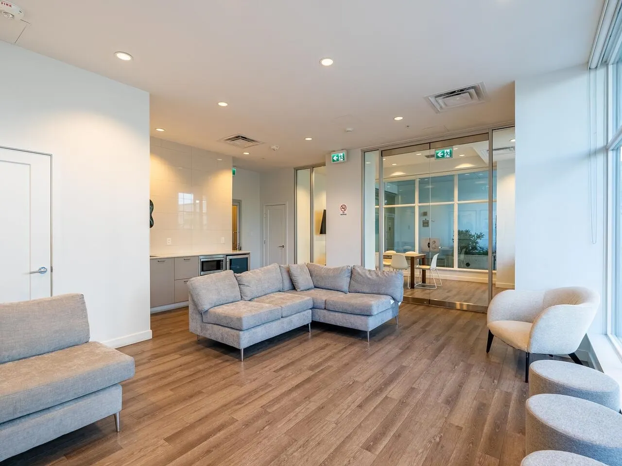 2403 2351 Beta Avenue