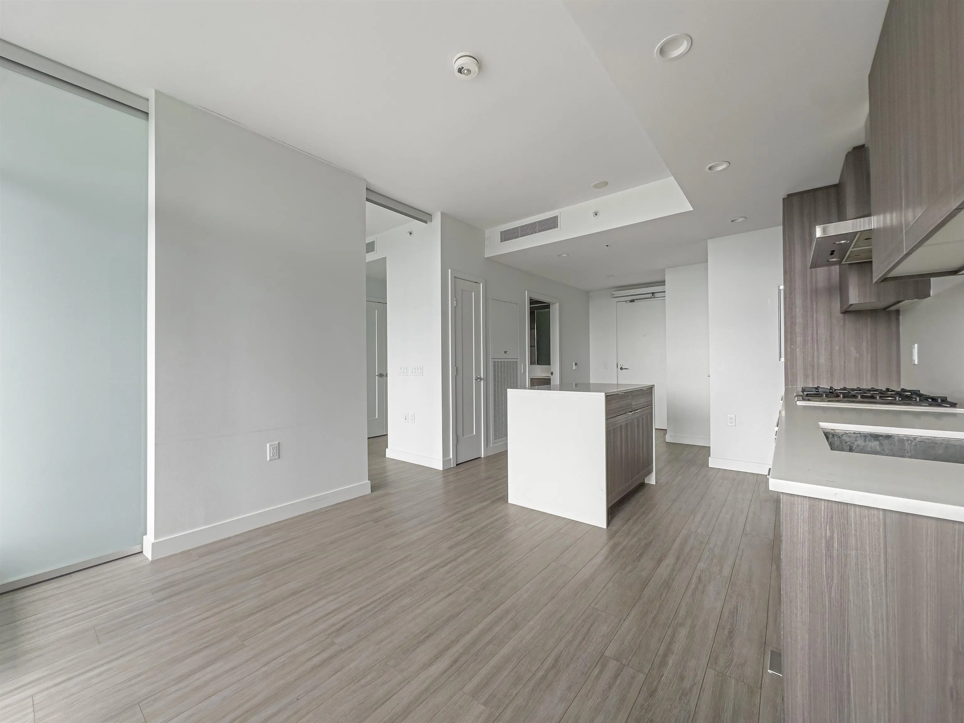 2403 2351 Beta Avenue
