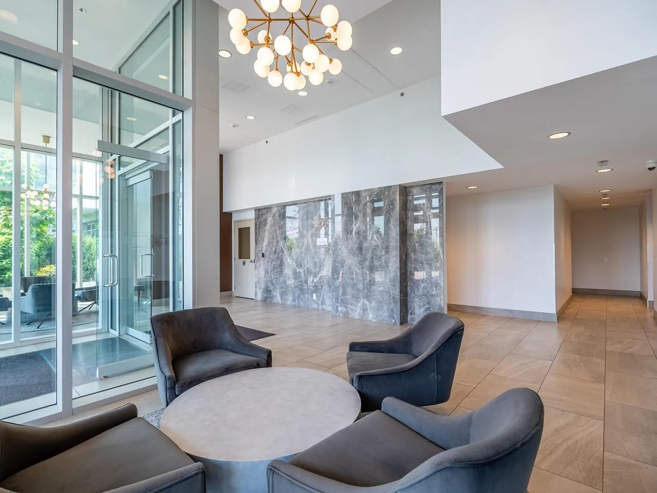 2403 2351 Beta Avenue