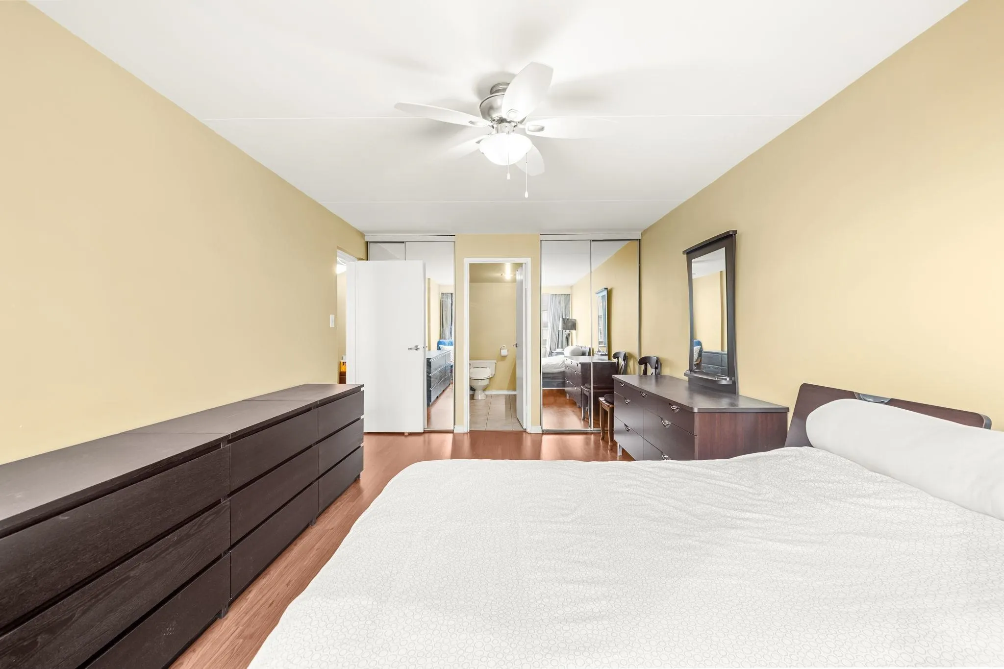 802 6651 Minoru Boulevard