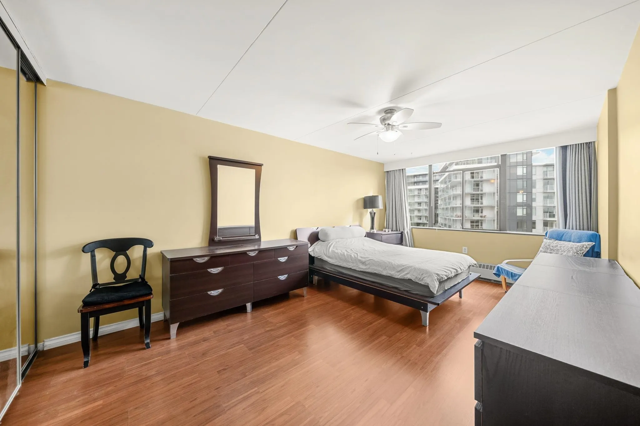 802 6651 Minoru Boulevard