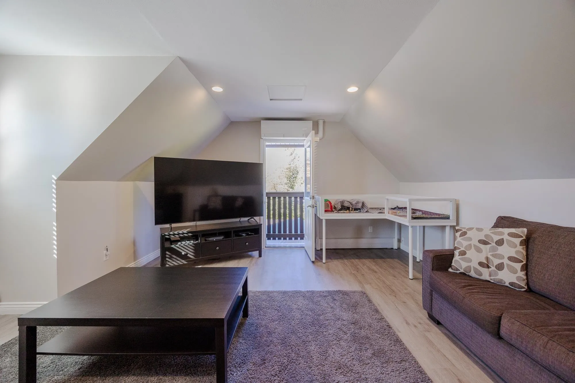 1851 Masset Court