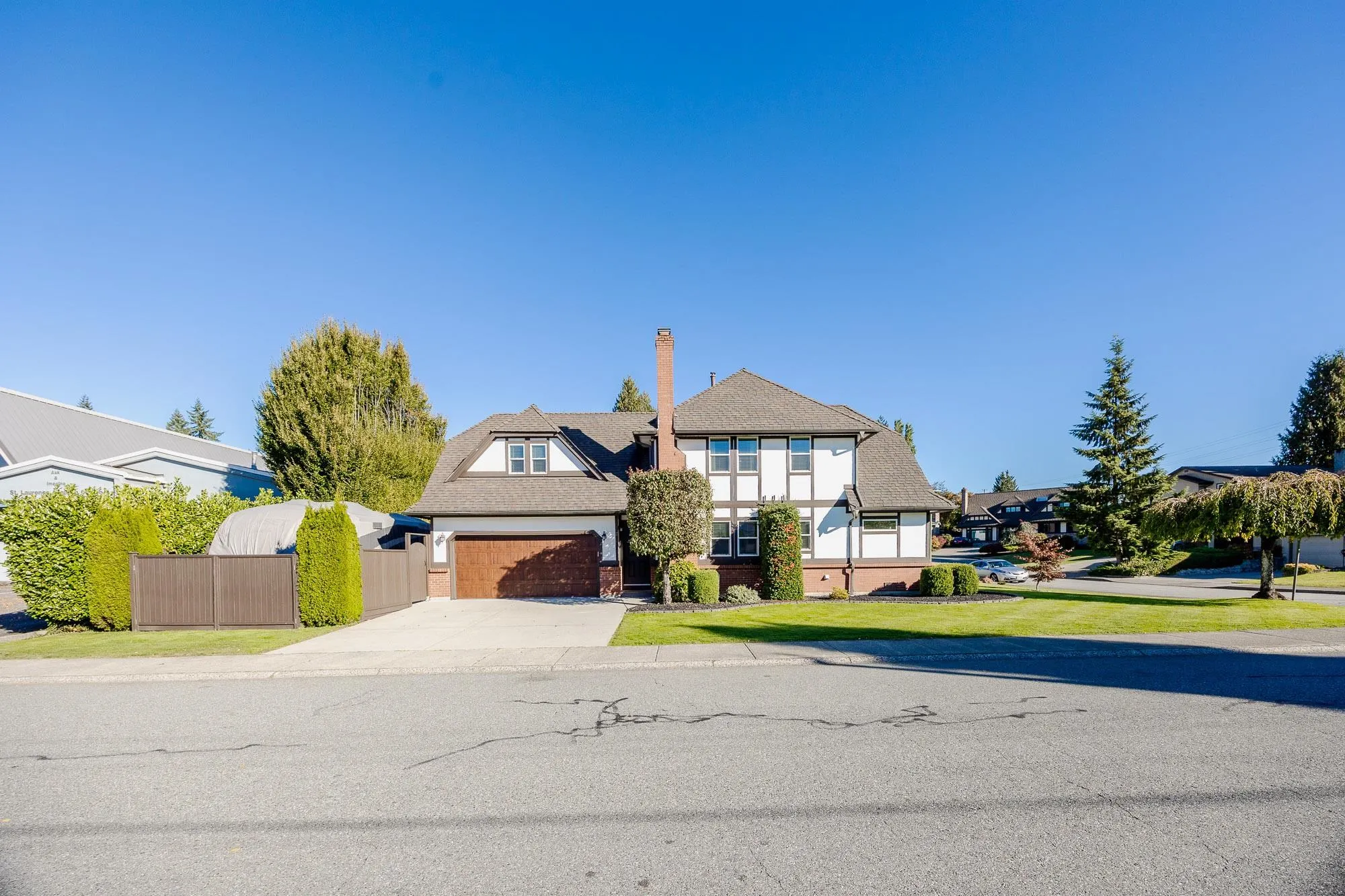 1851 Masset Court